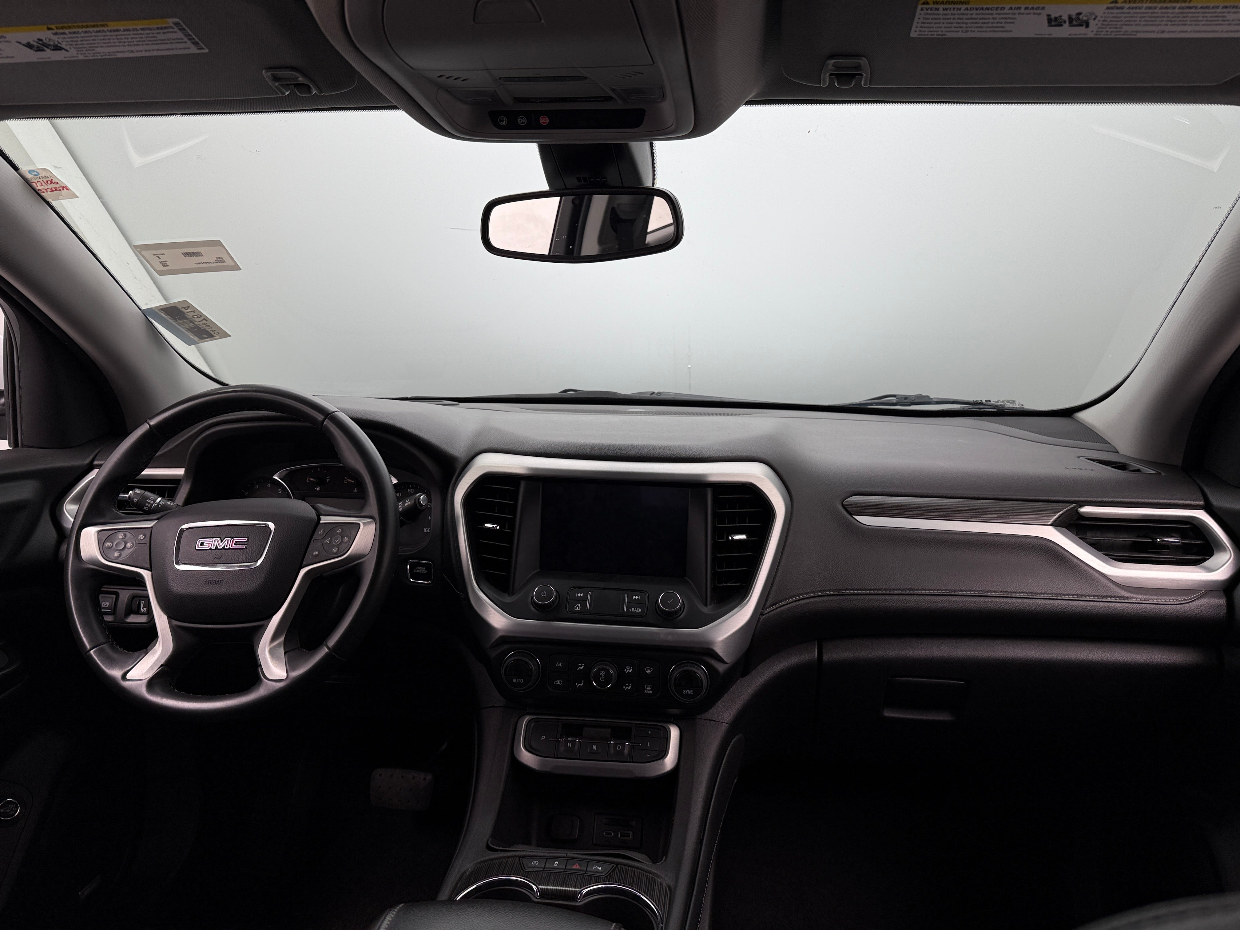 2023 GMC Acadia SLT 2