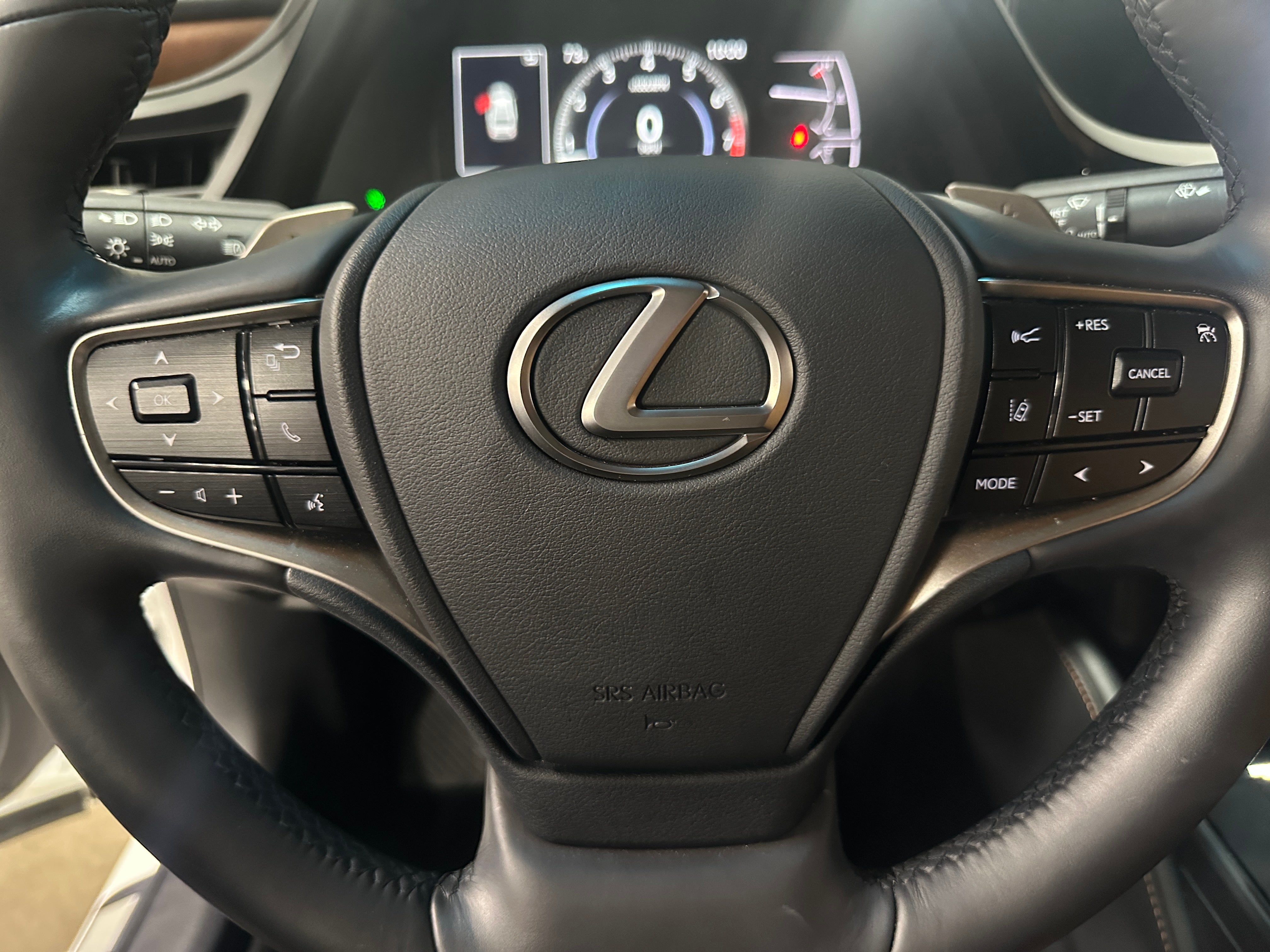 2024 Lexus ES 350 5