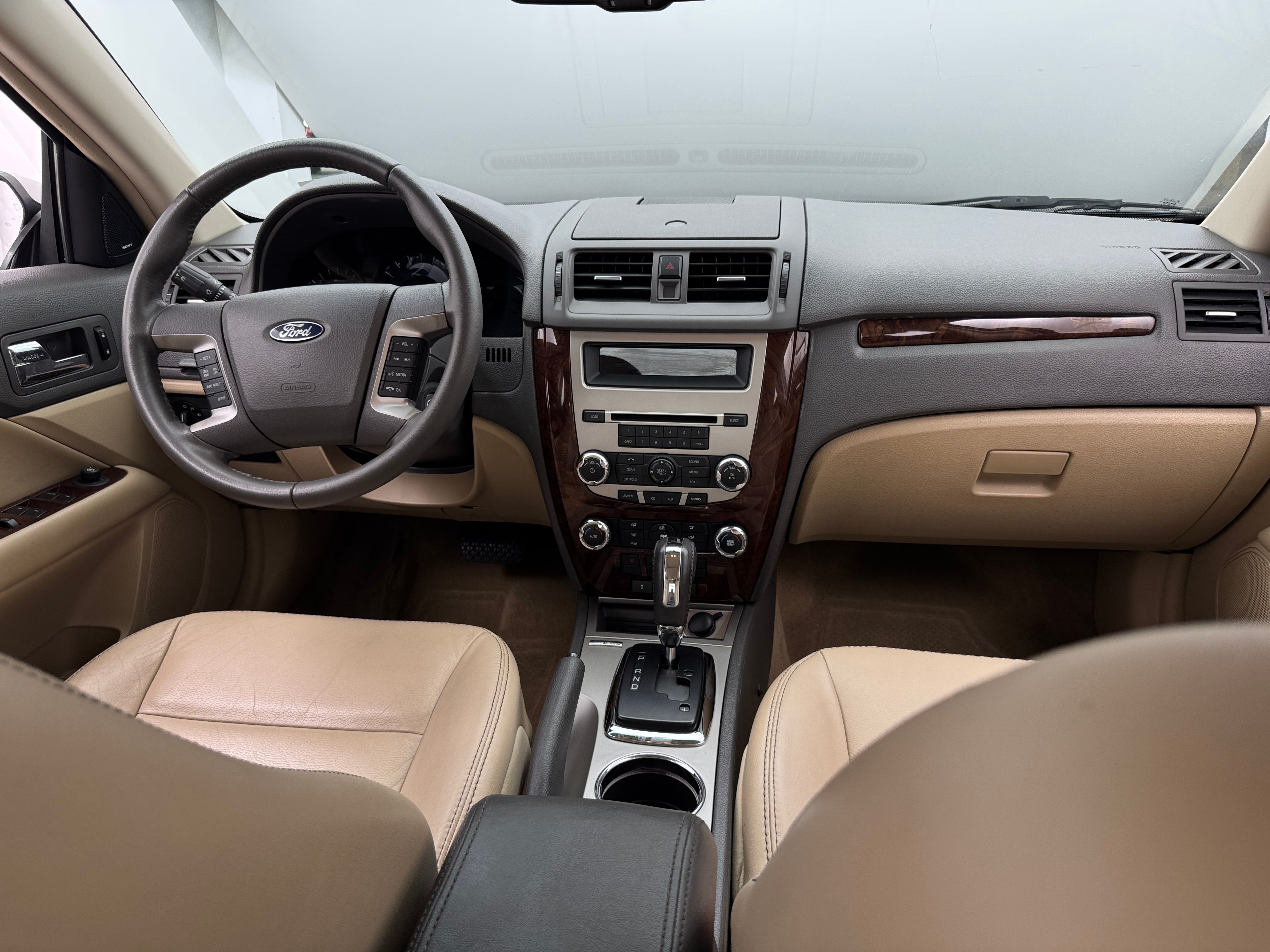2010 Ford Fusion SEL 2