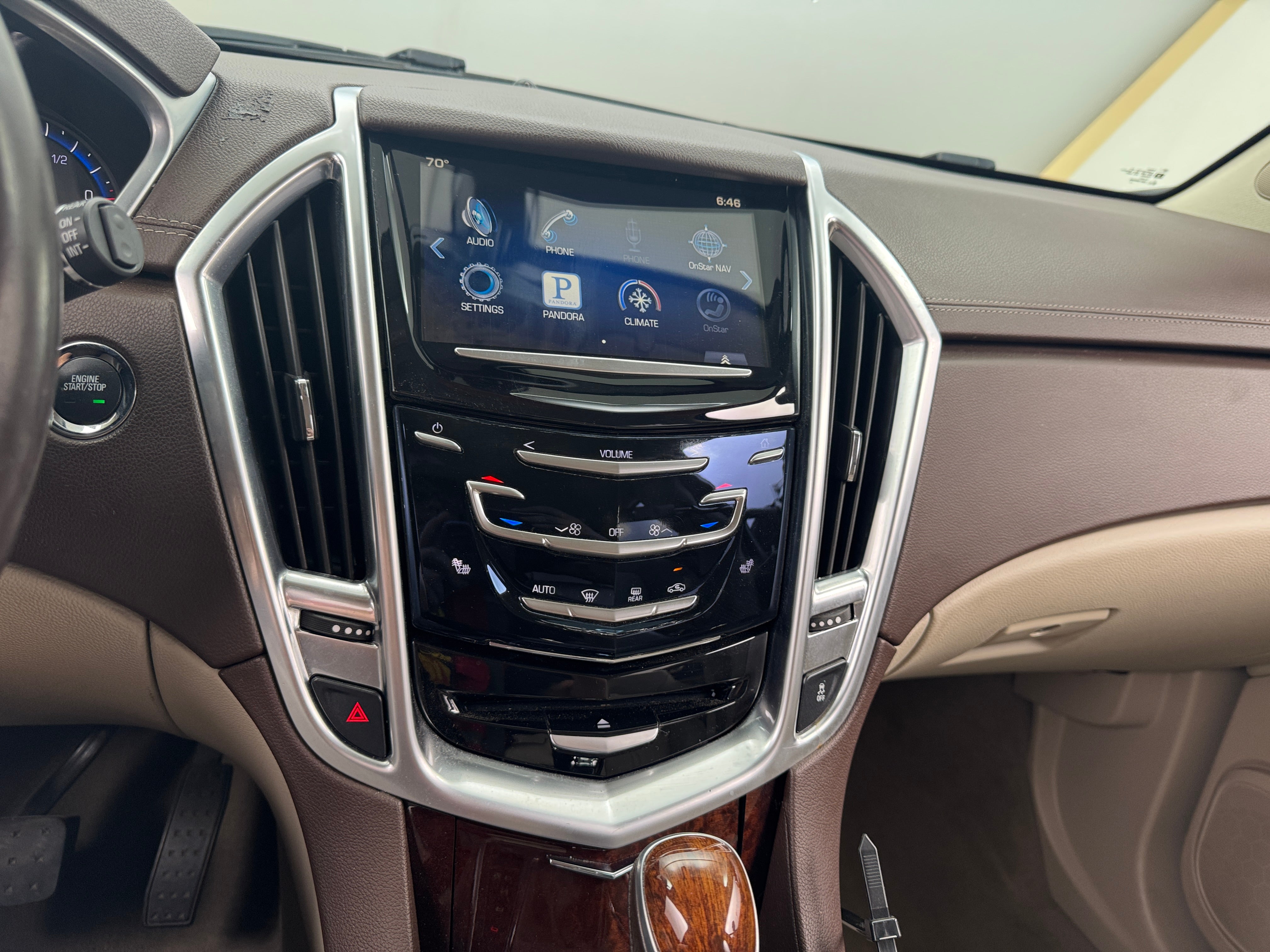 2014 Cadillac SRX Luxury 3