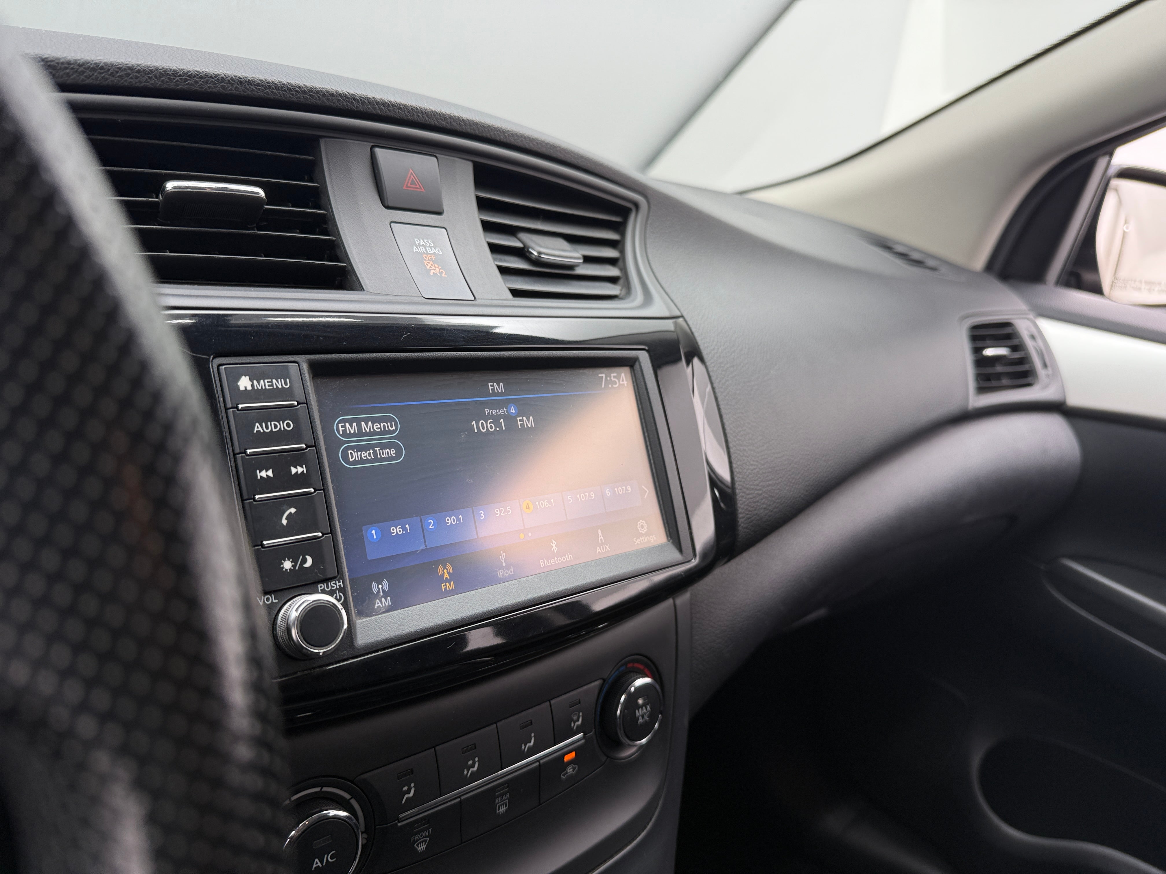 2019 Nissan Sentra S 4