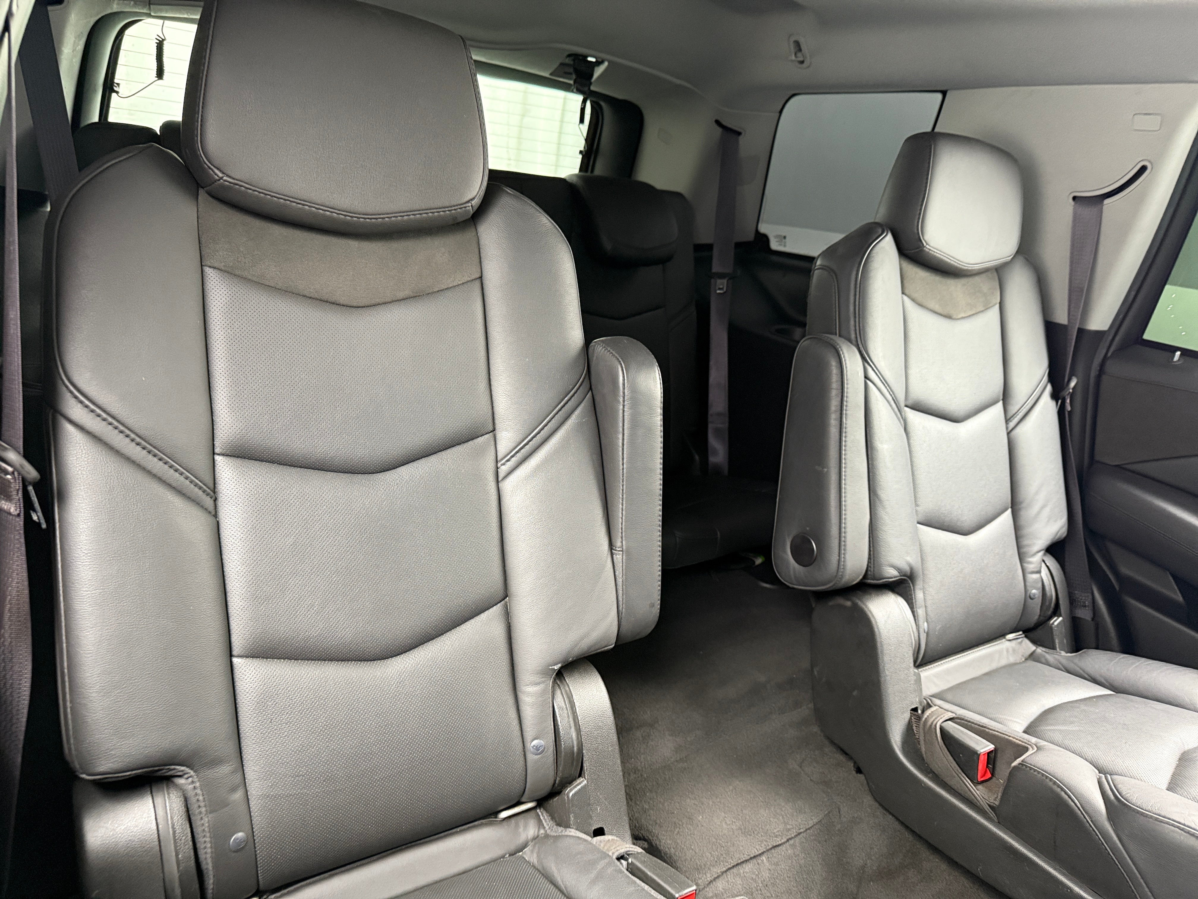 2016 Cadillac Escalade Luxury 5