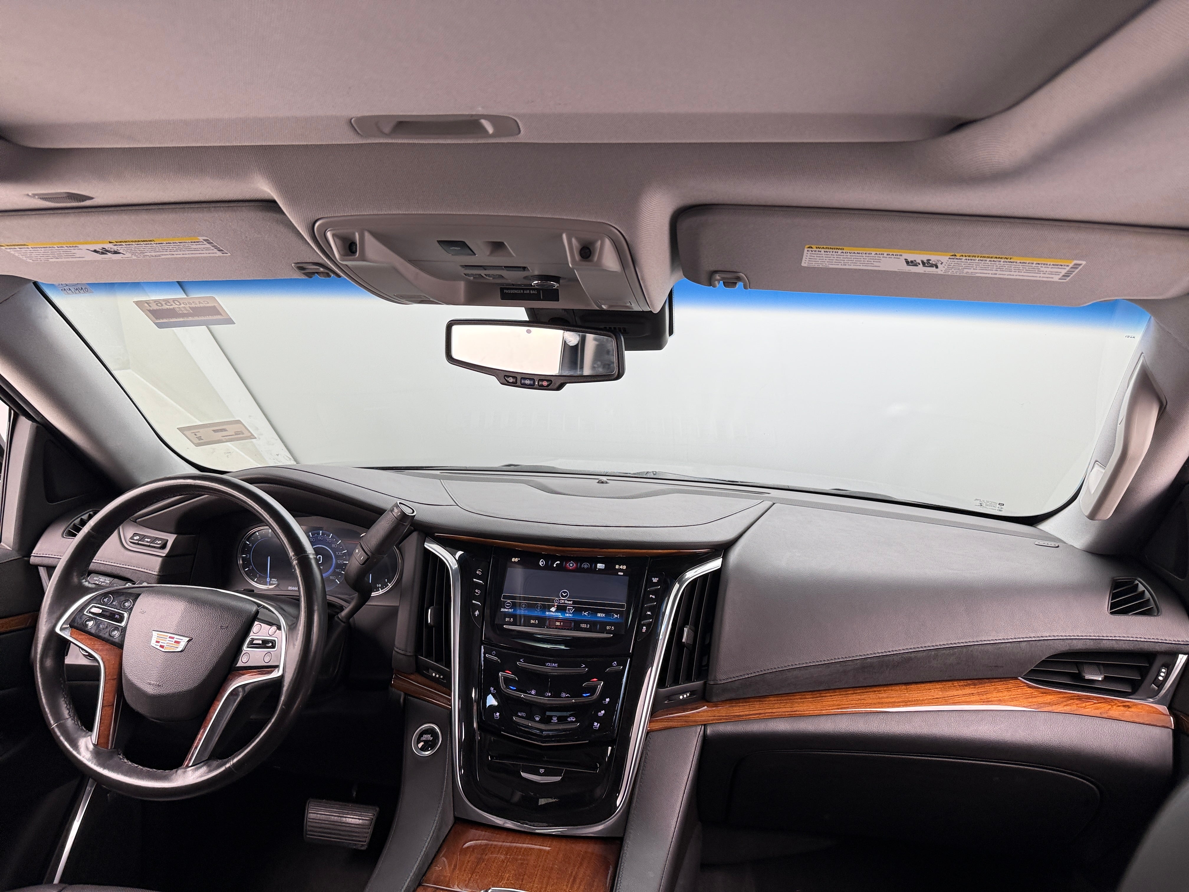 2016 Cadillac Escalade Luxury 2