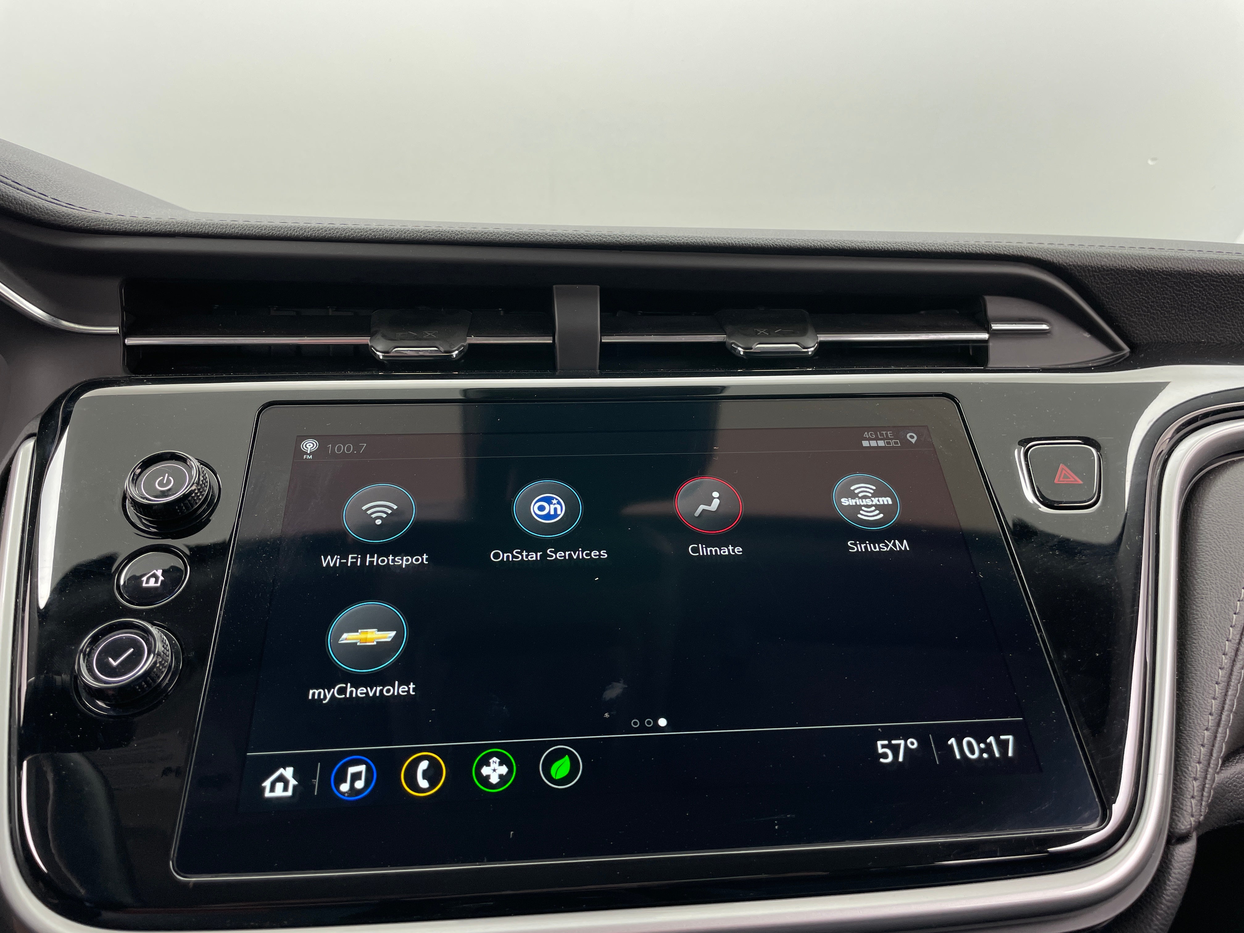 2023 Chevrolet Bolt EUV LT 3