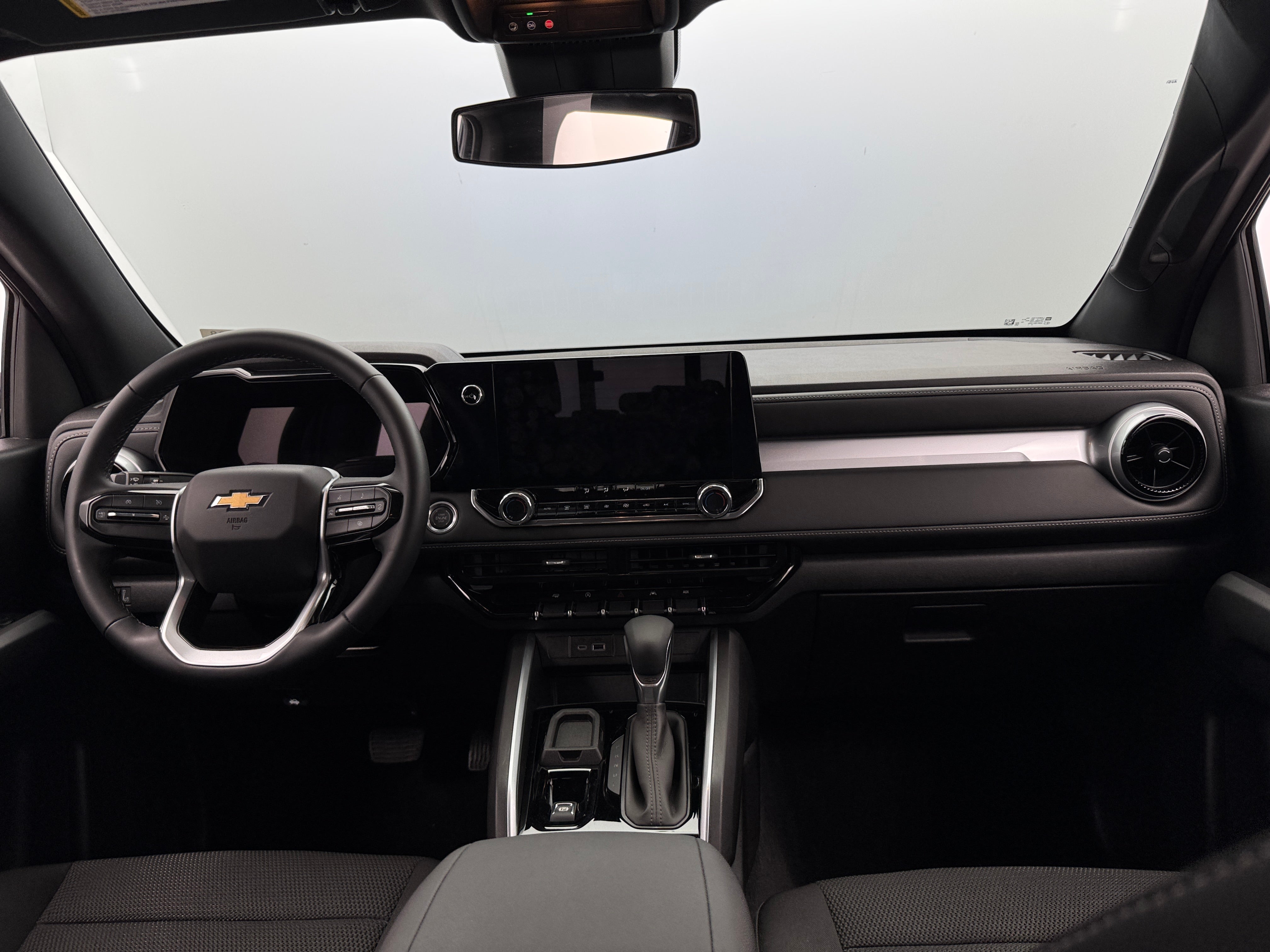 2024 Chevrolet Colorado LT 3