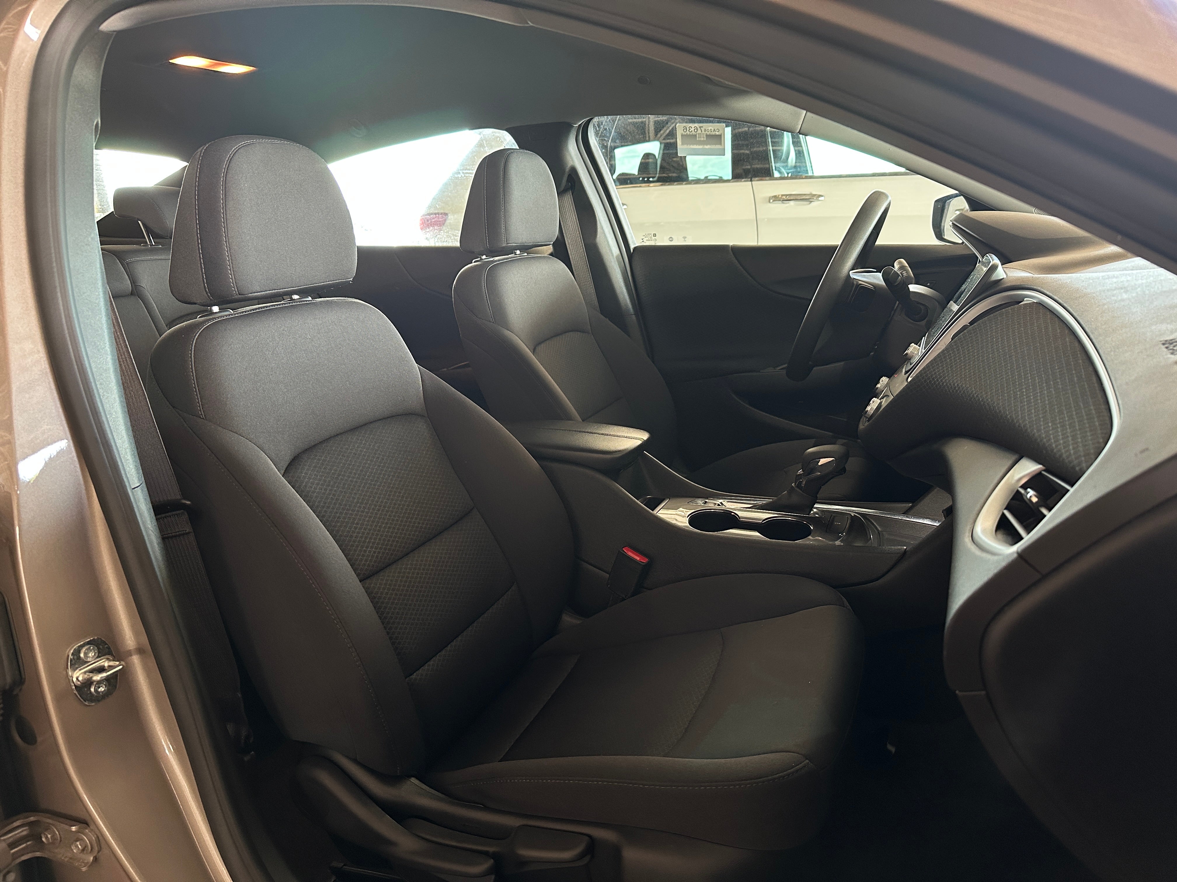 2023 Chevrolet Malibu LT 2