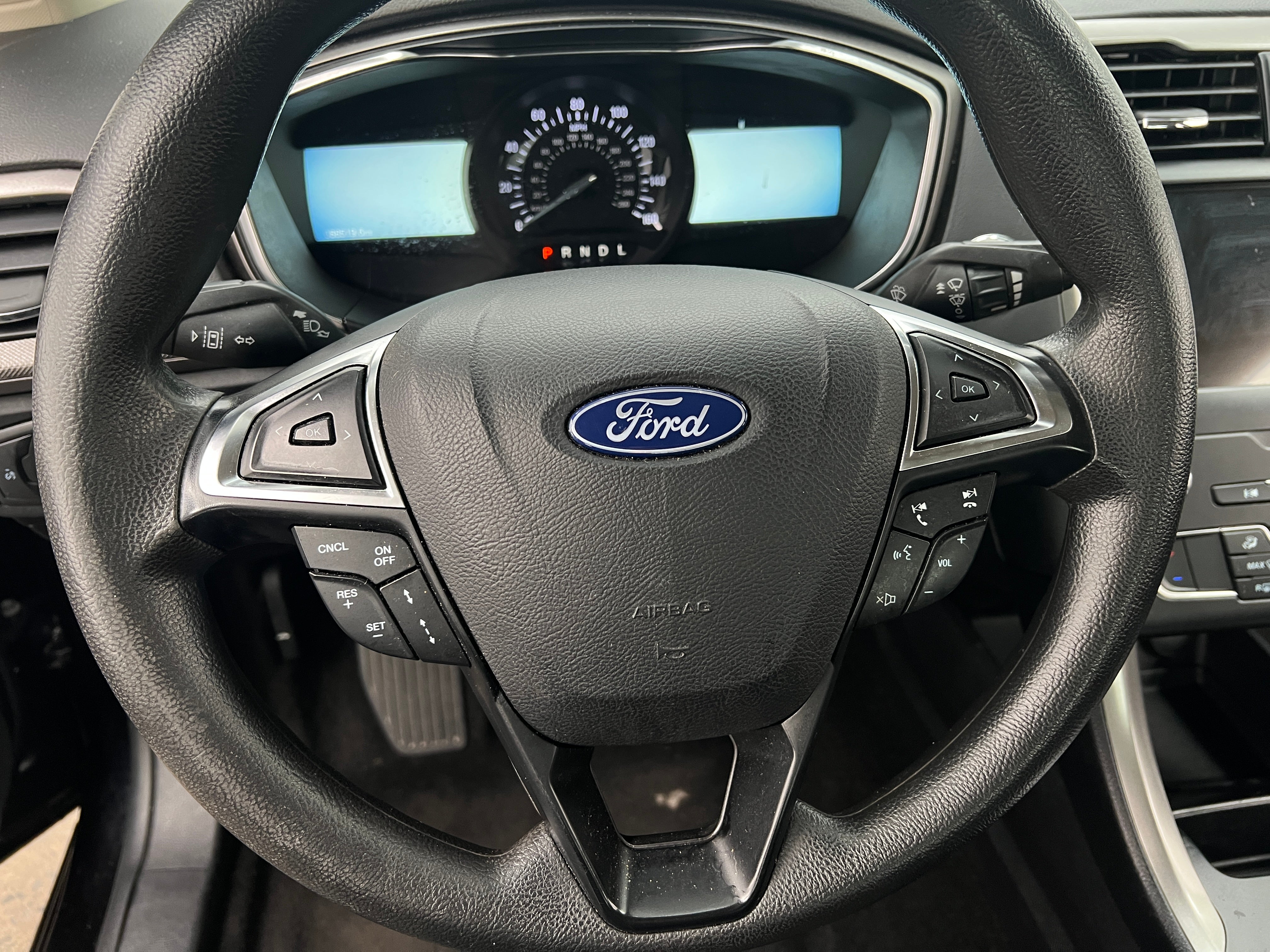 2020 Ford Fusion SE 5