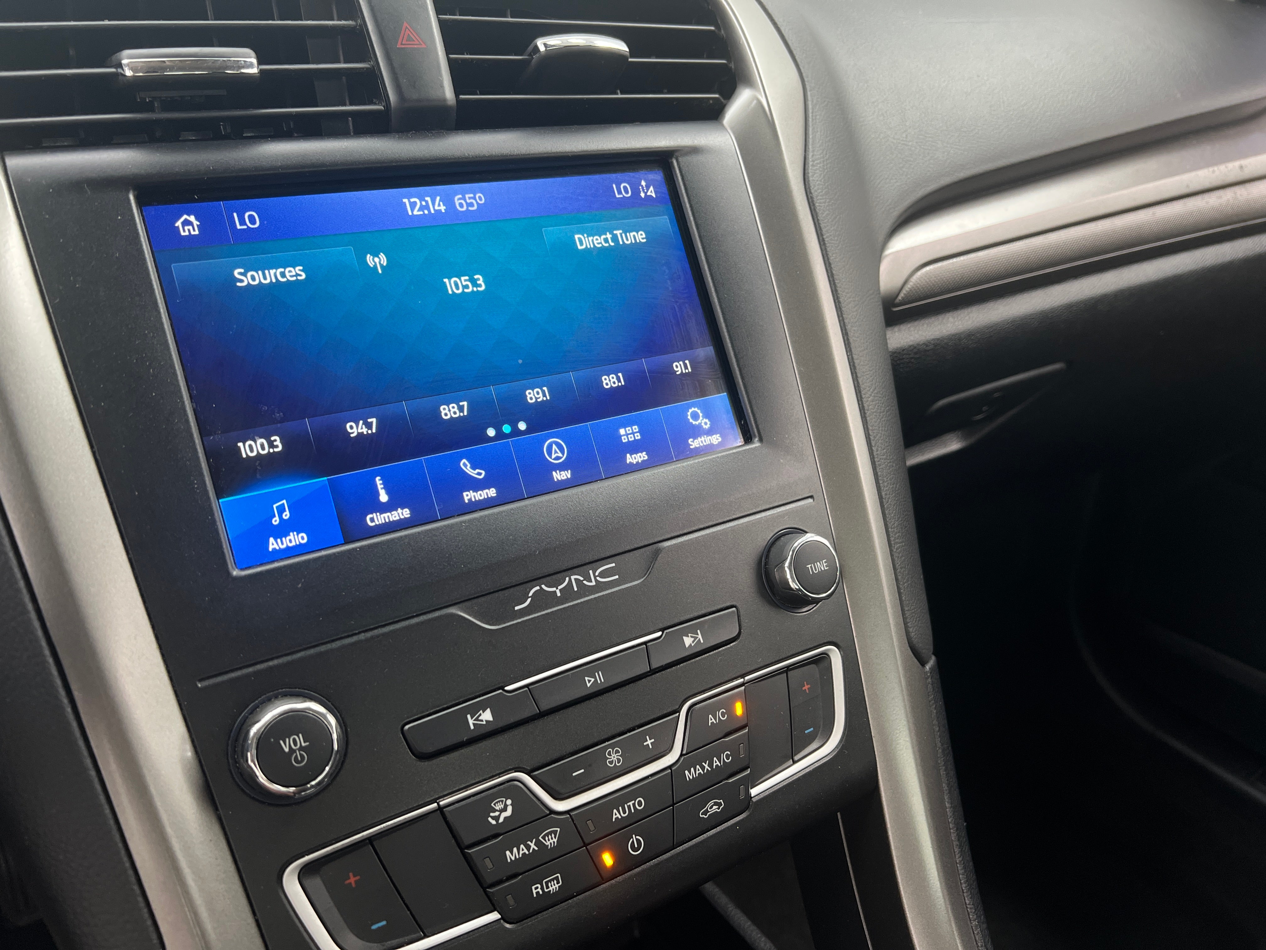 2020 Ford Fusion SE 4