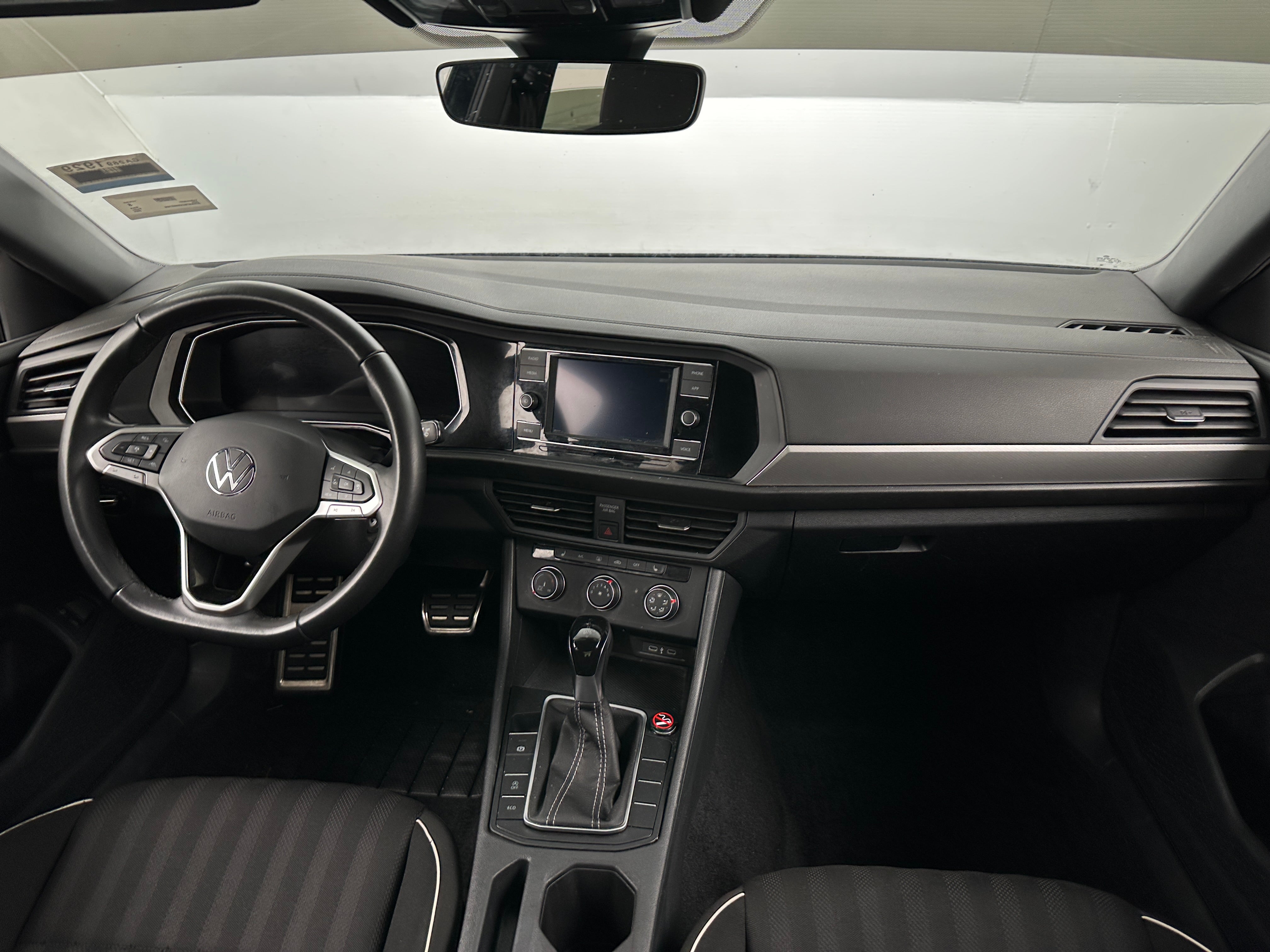 2024 Volkswagen Jetta Sport 3