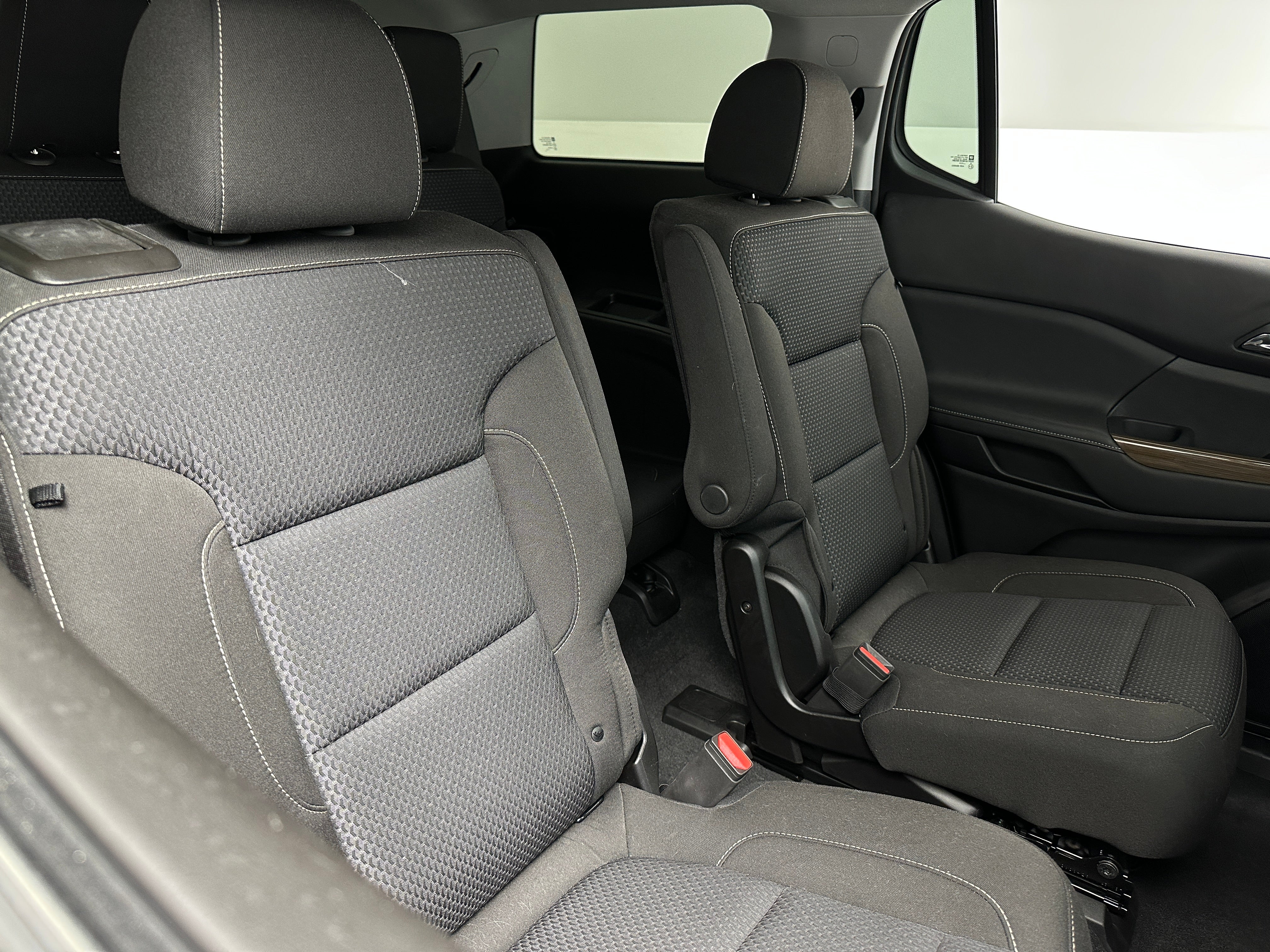 2023 GMC Acadia SLE 6