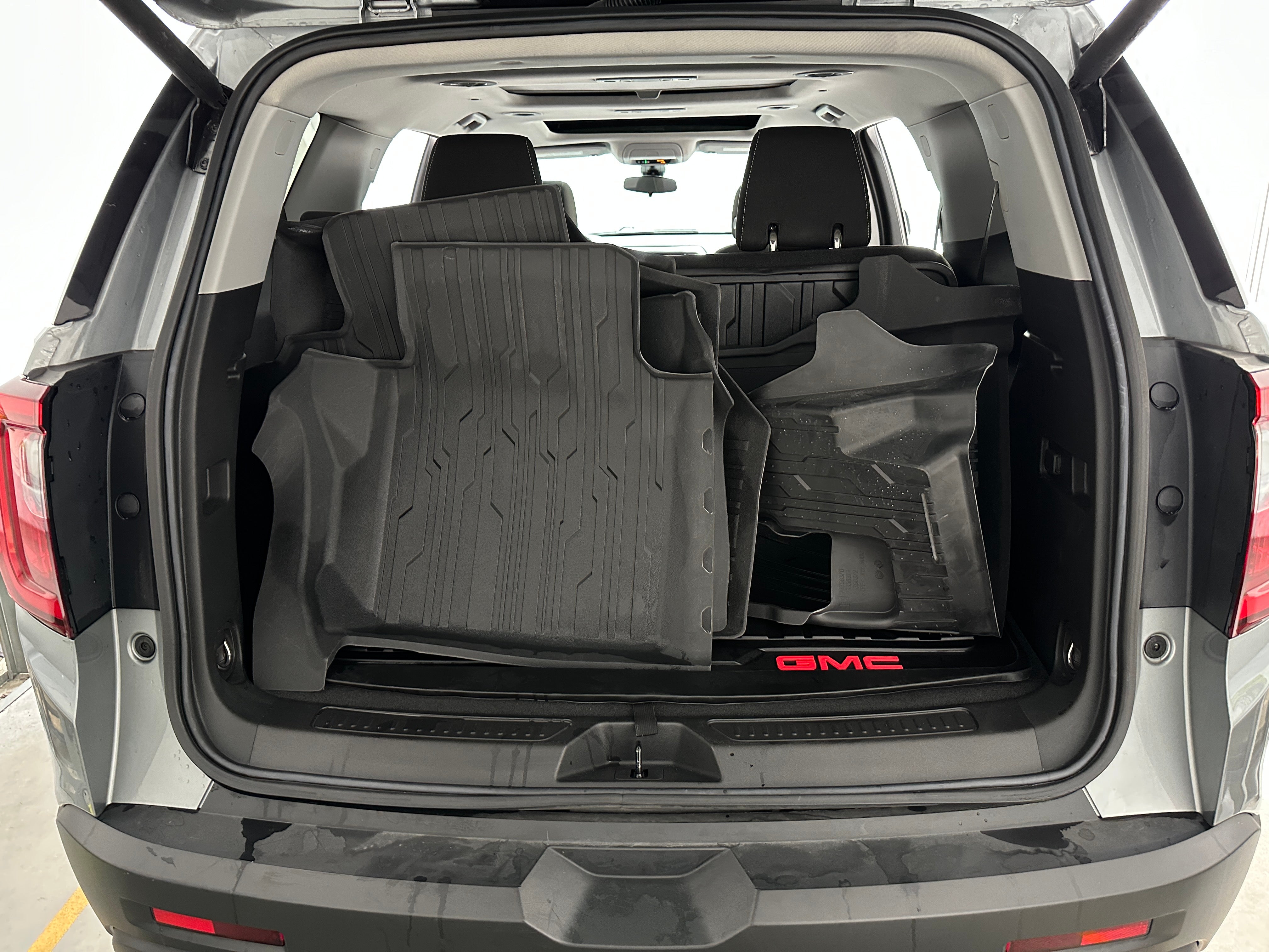 2023 GMC Acadia SLE 7