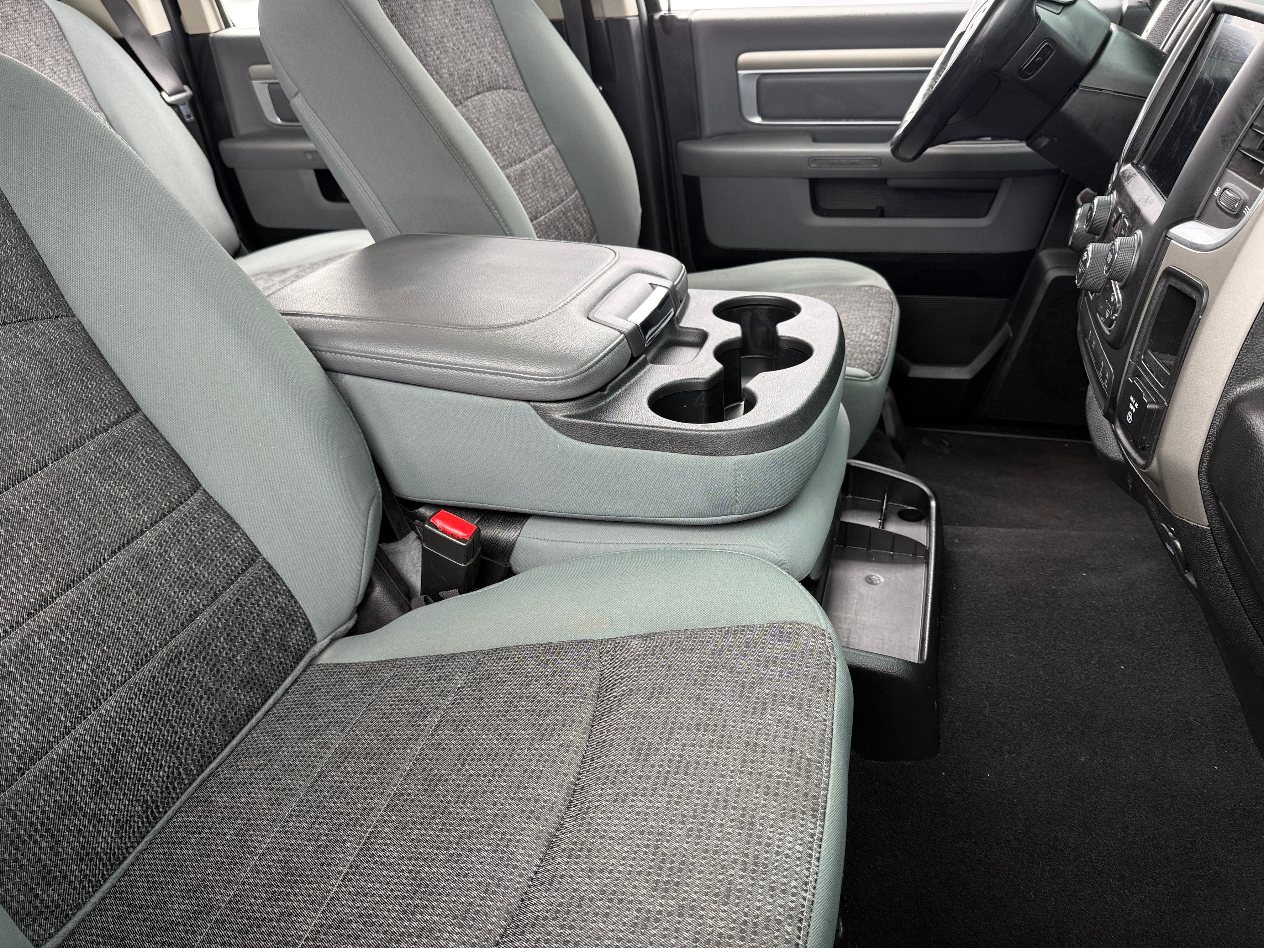 2019 RAM 1500 Classic Big Horn 2