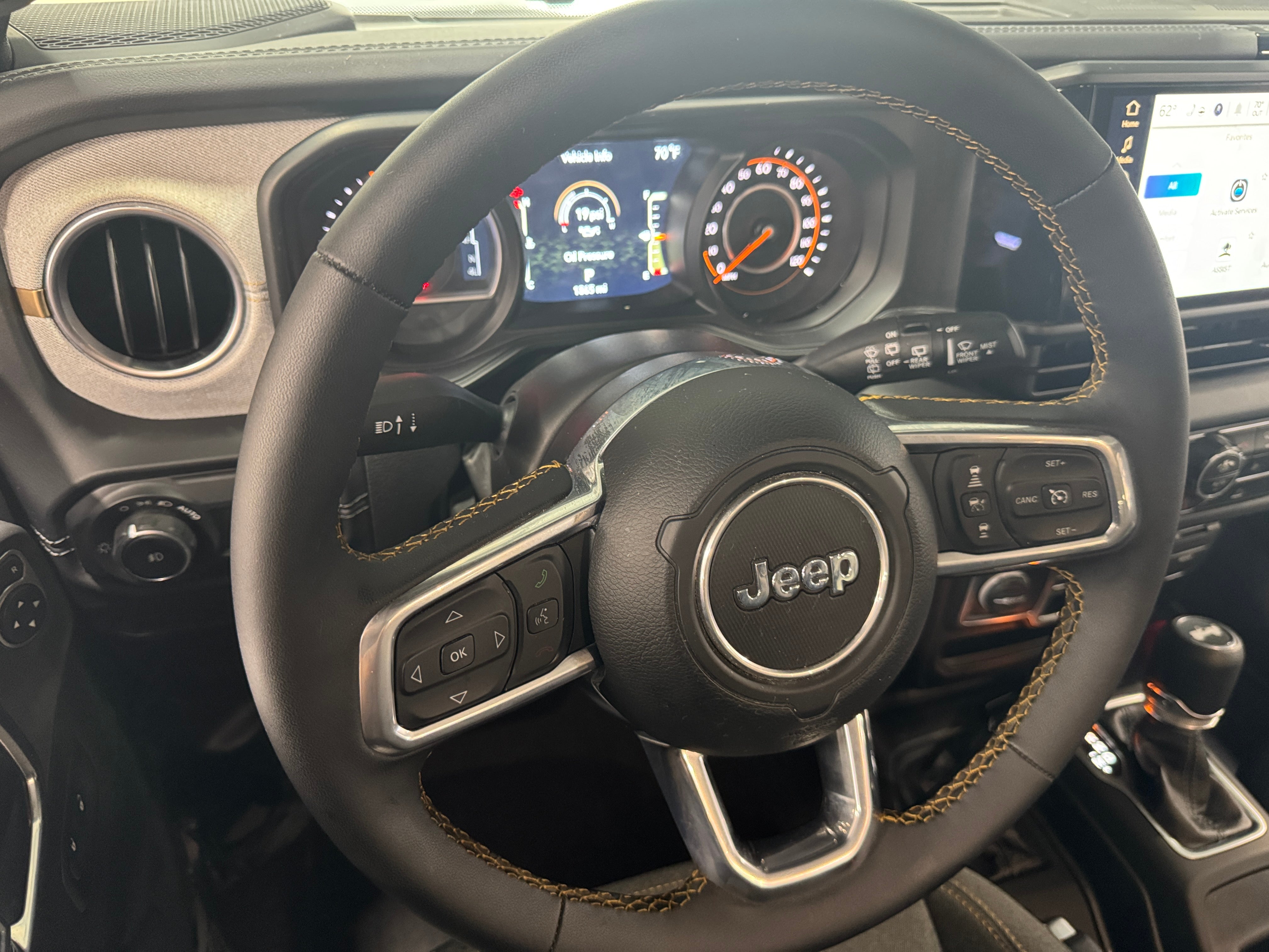2025 Jeep Wrangler Sahara 5