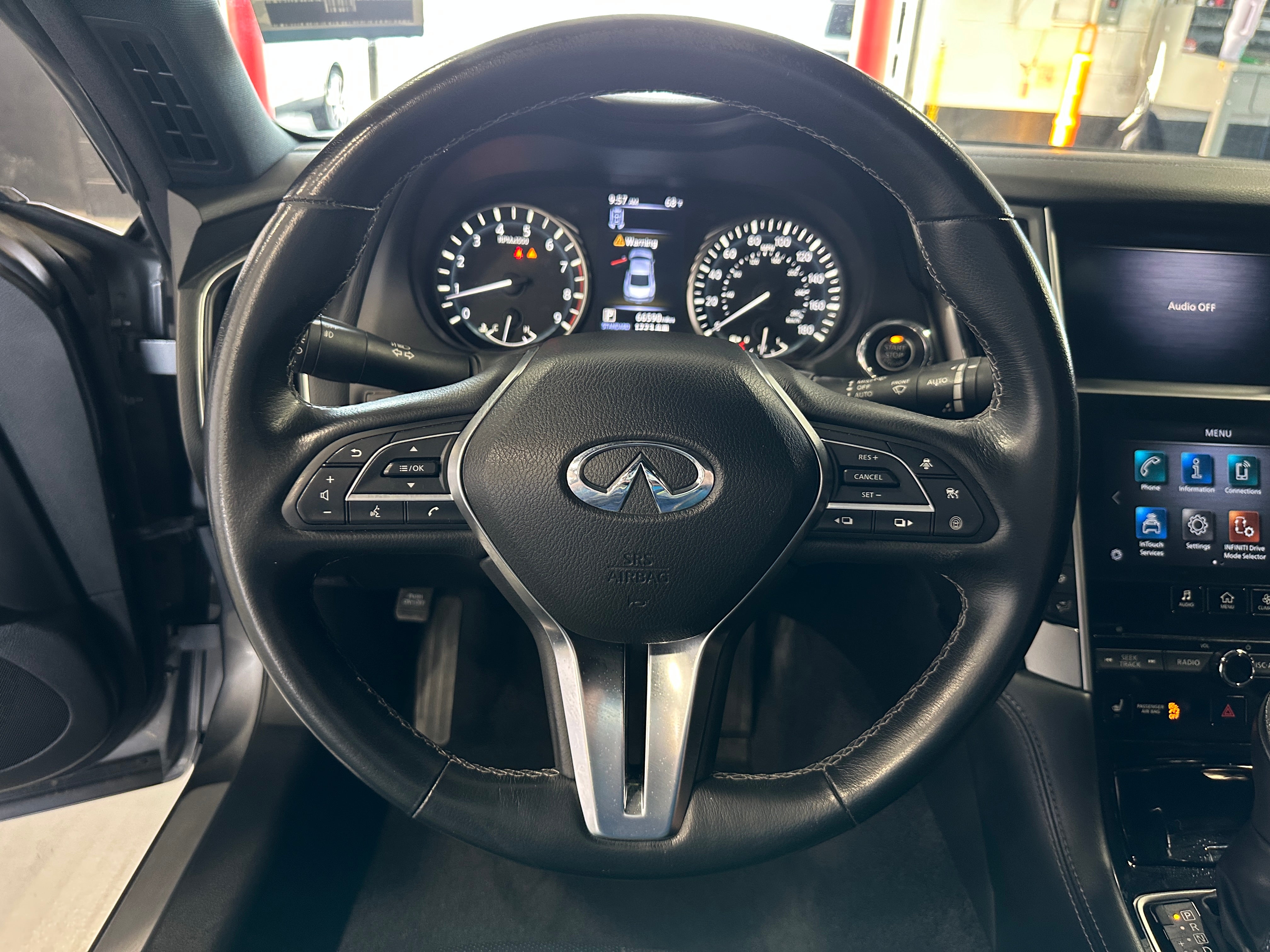 2021 INFINITI Q60 Luxe 4