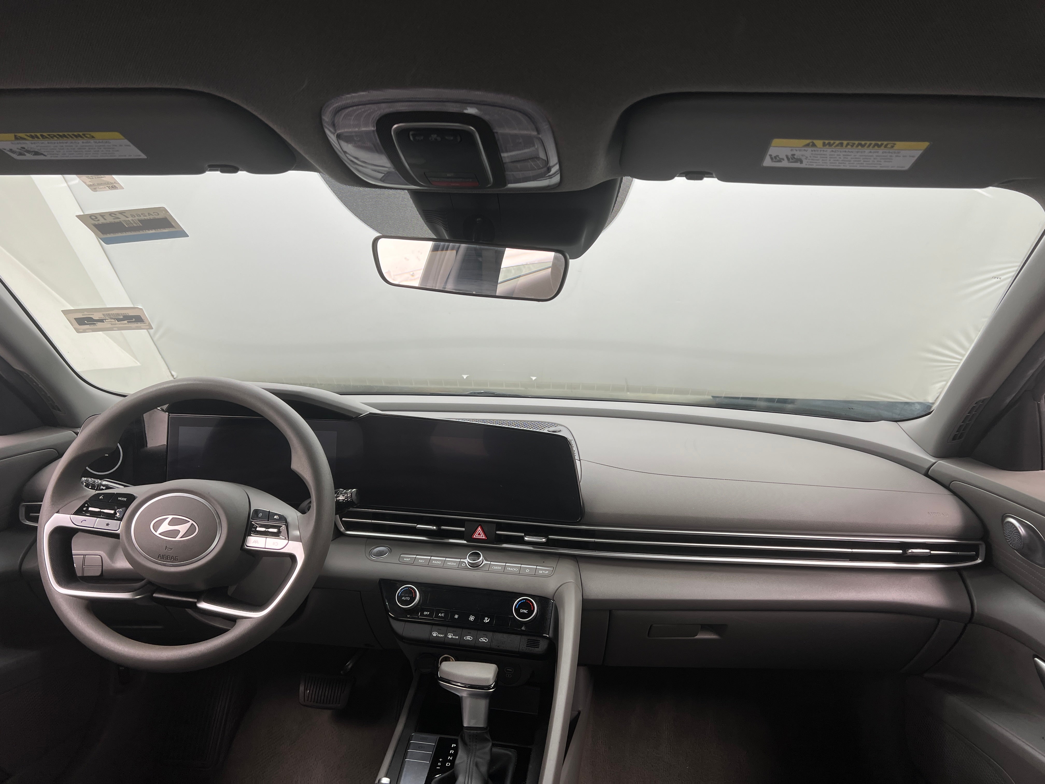 2024 Hyundai Elantra SEL 3