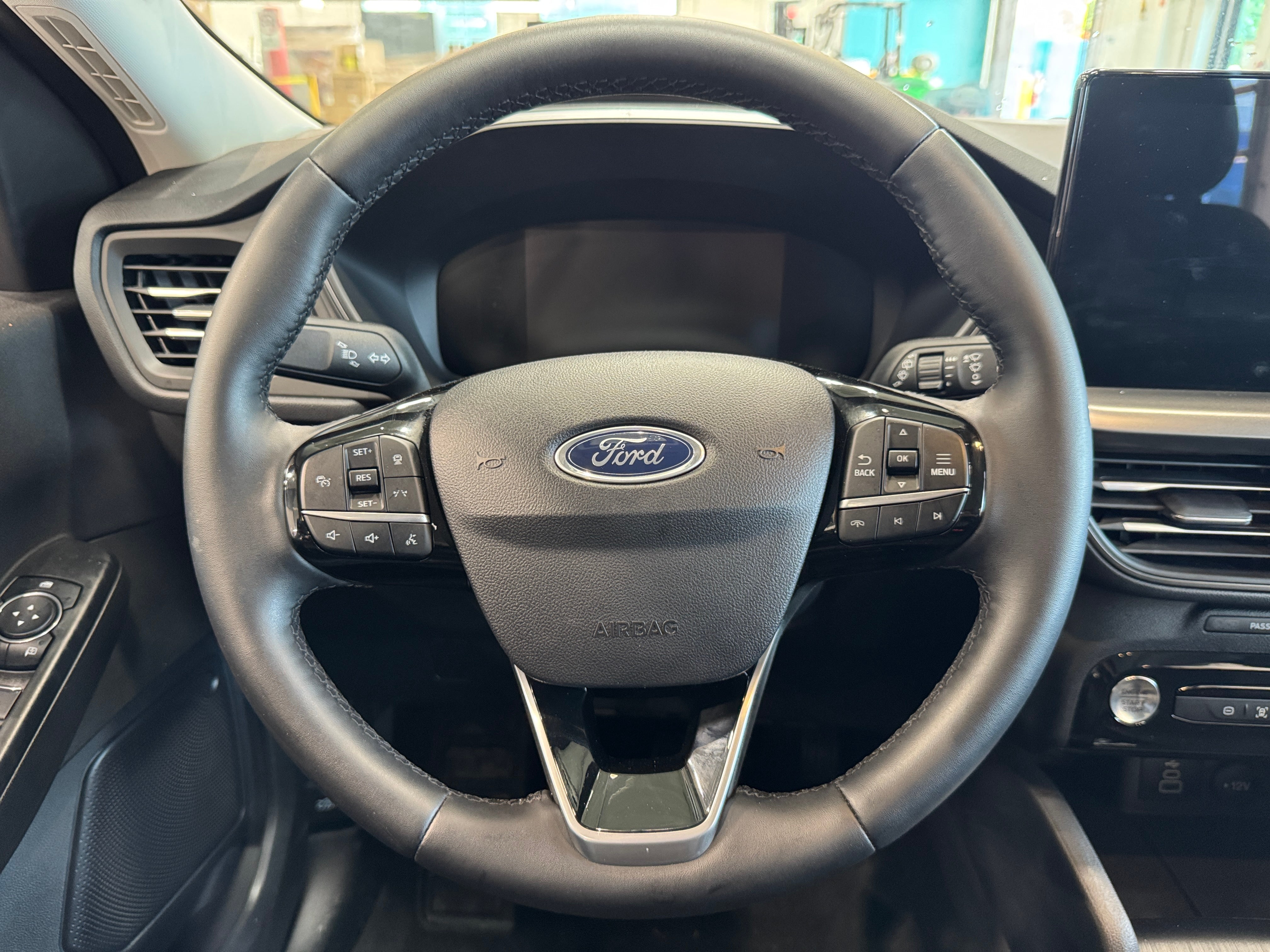 2024 Ford Escape Plug-in Hybrid 4