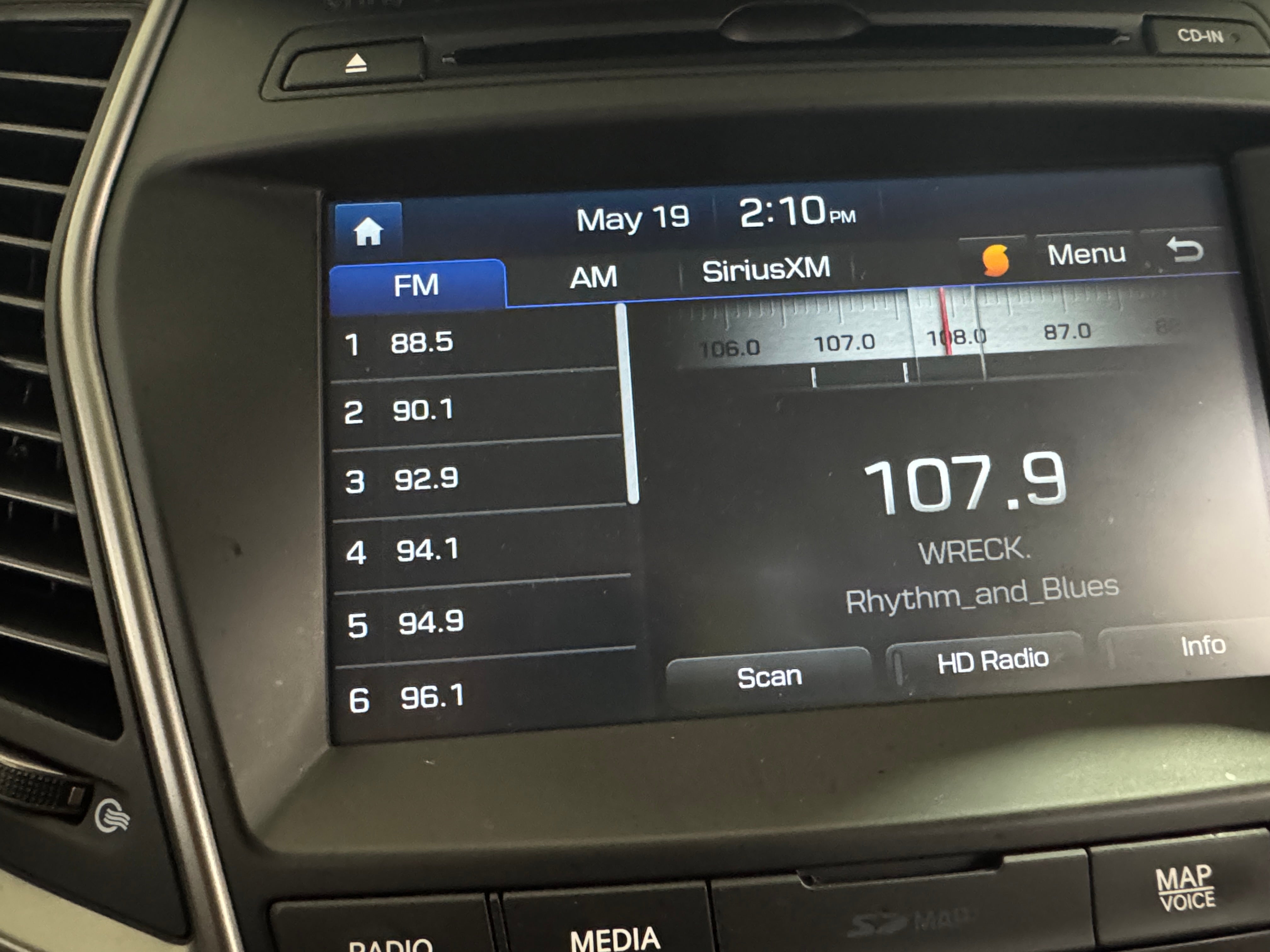 2017 Hyundai Santa Fe Sport 2.0T 4
