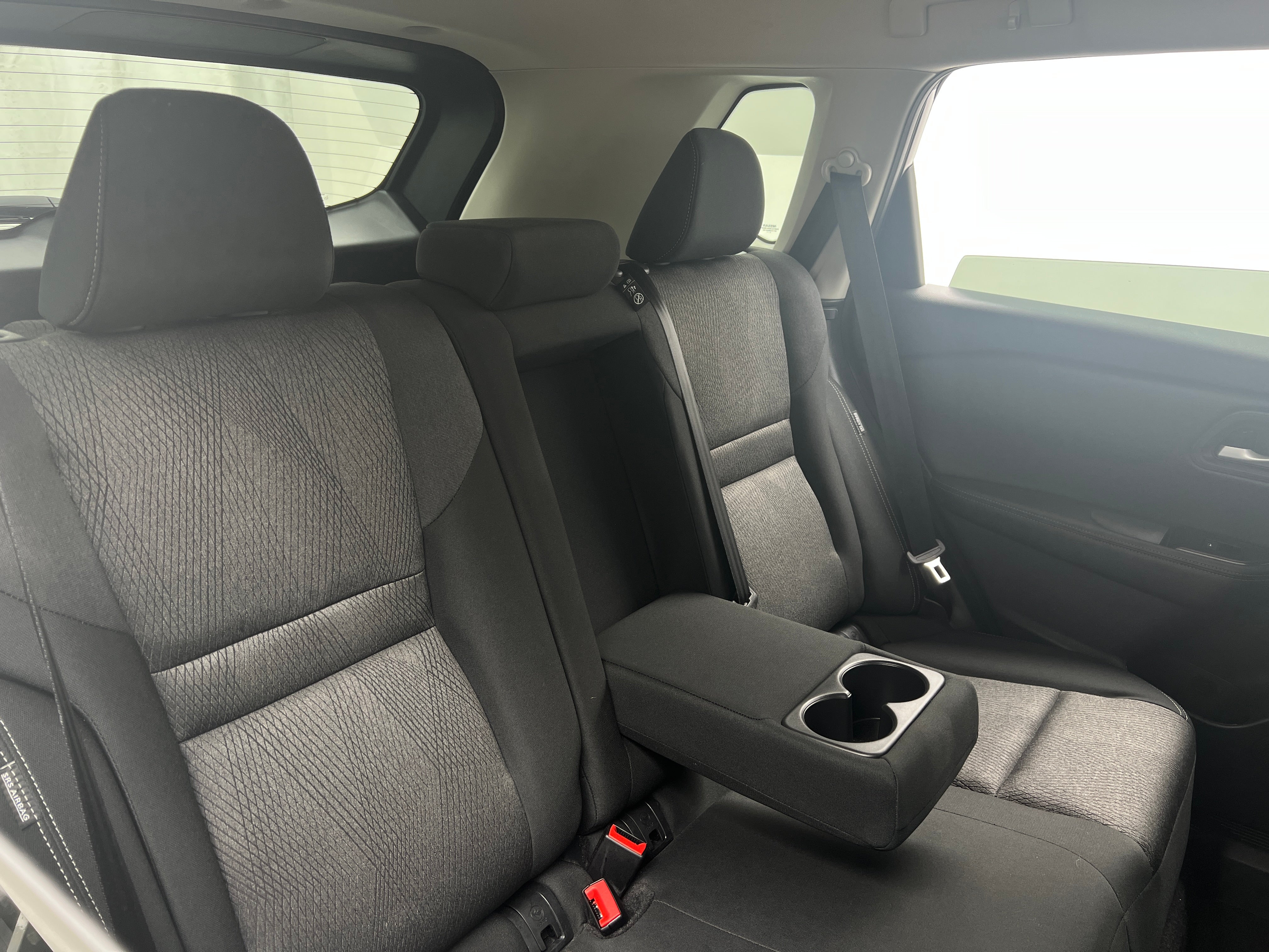 2025 Nissan Rogue SV 5