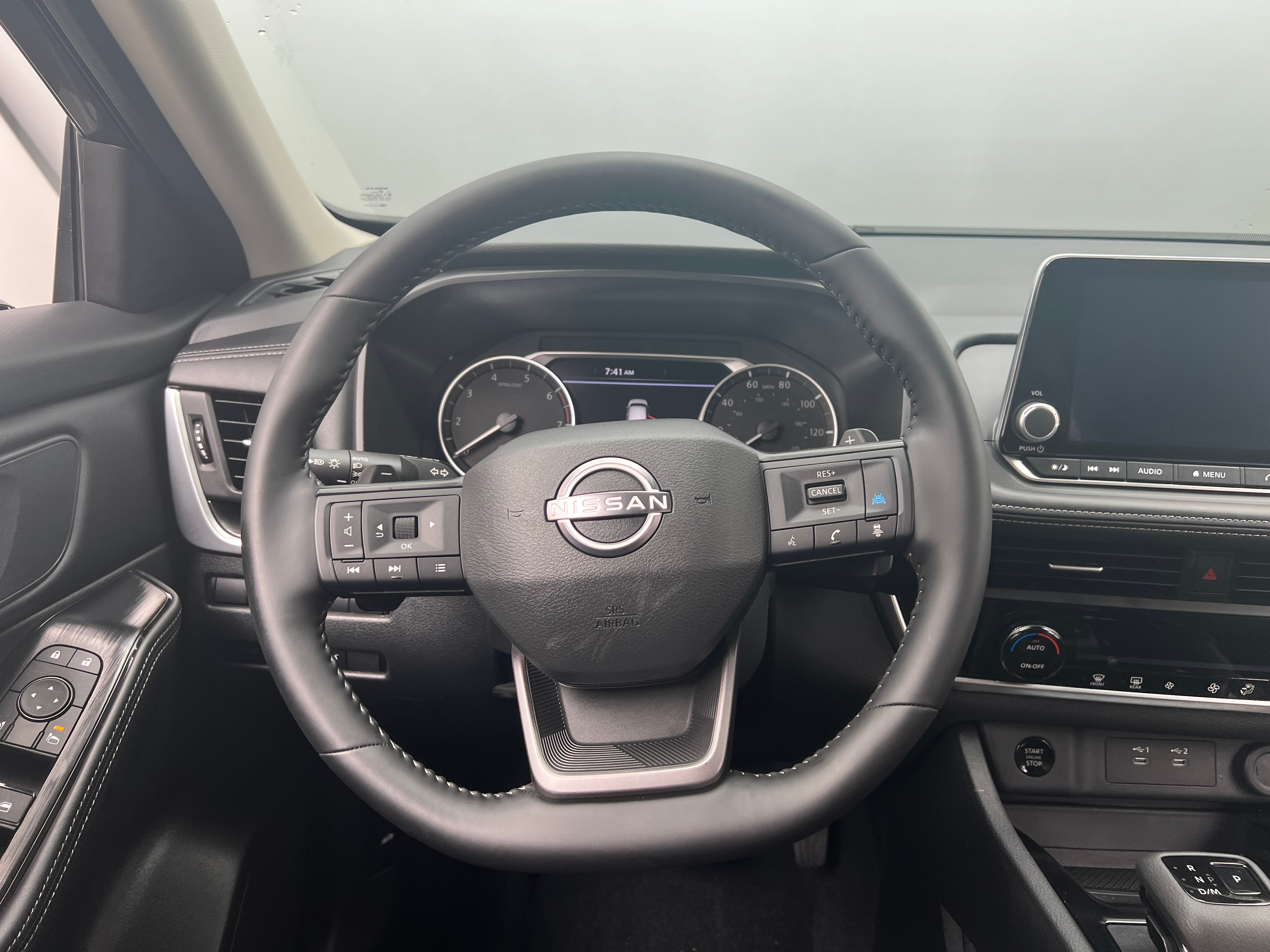 2025 Nissan Rogue SV 4
