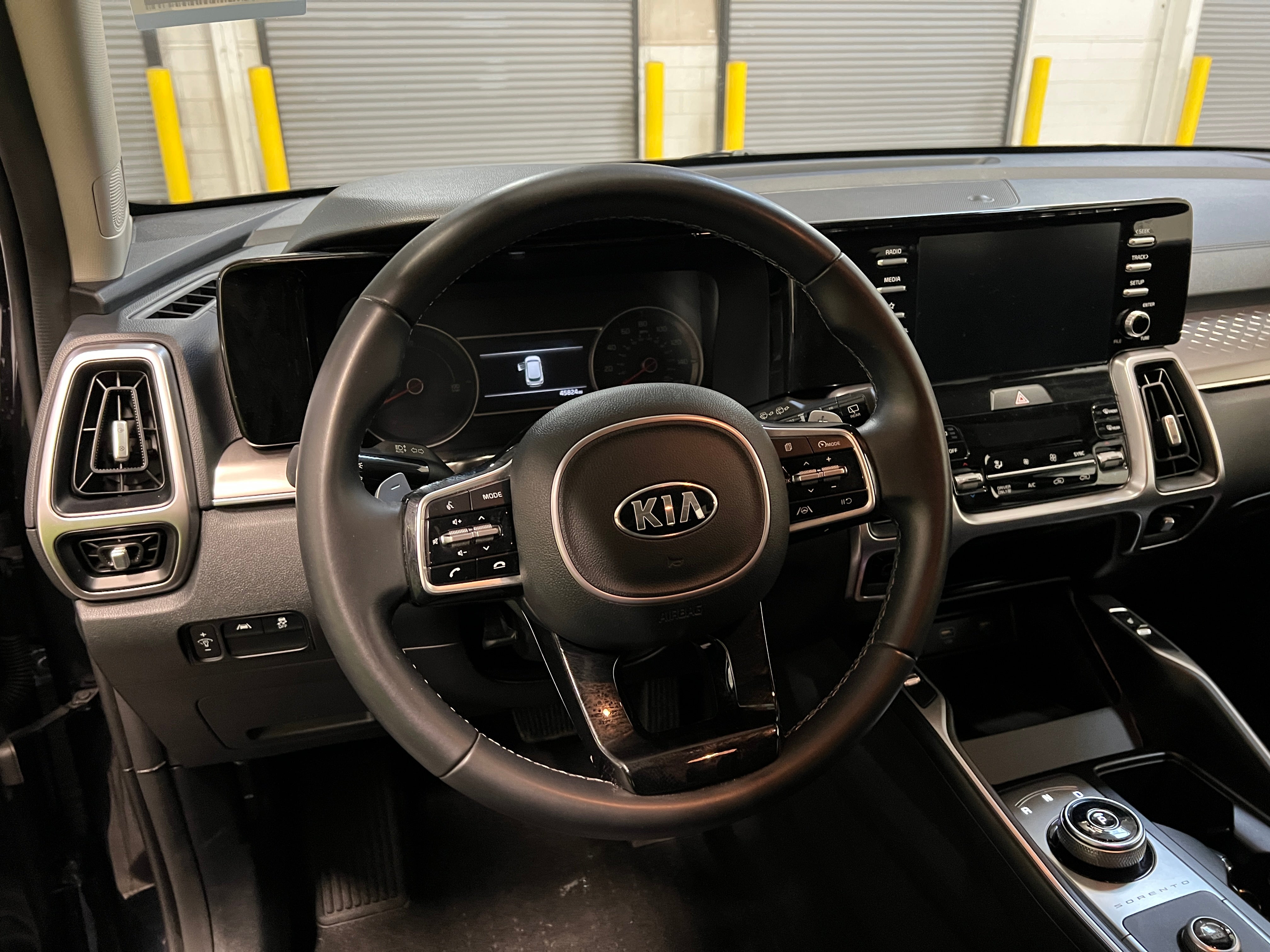 2021 Kia Sorento S 4
