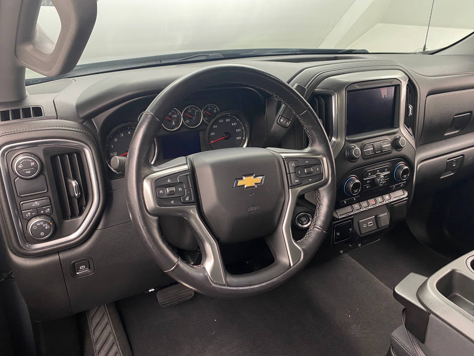 Thumbnail: 2019 Chevrolet Silverado 1500 - 5