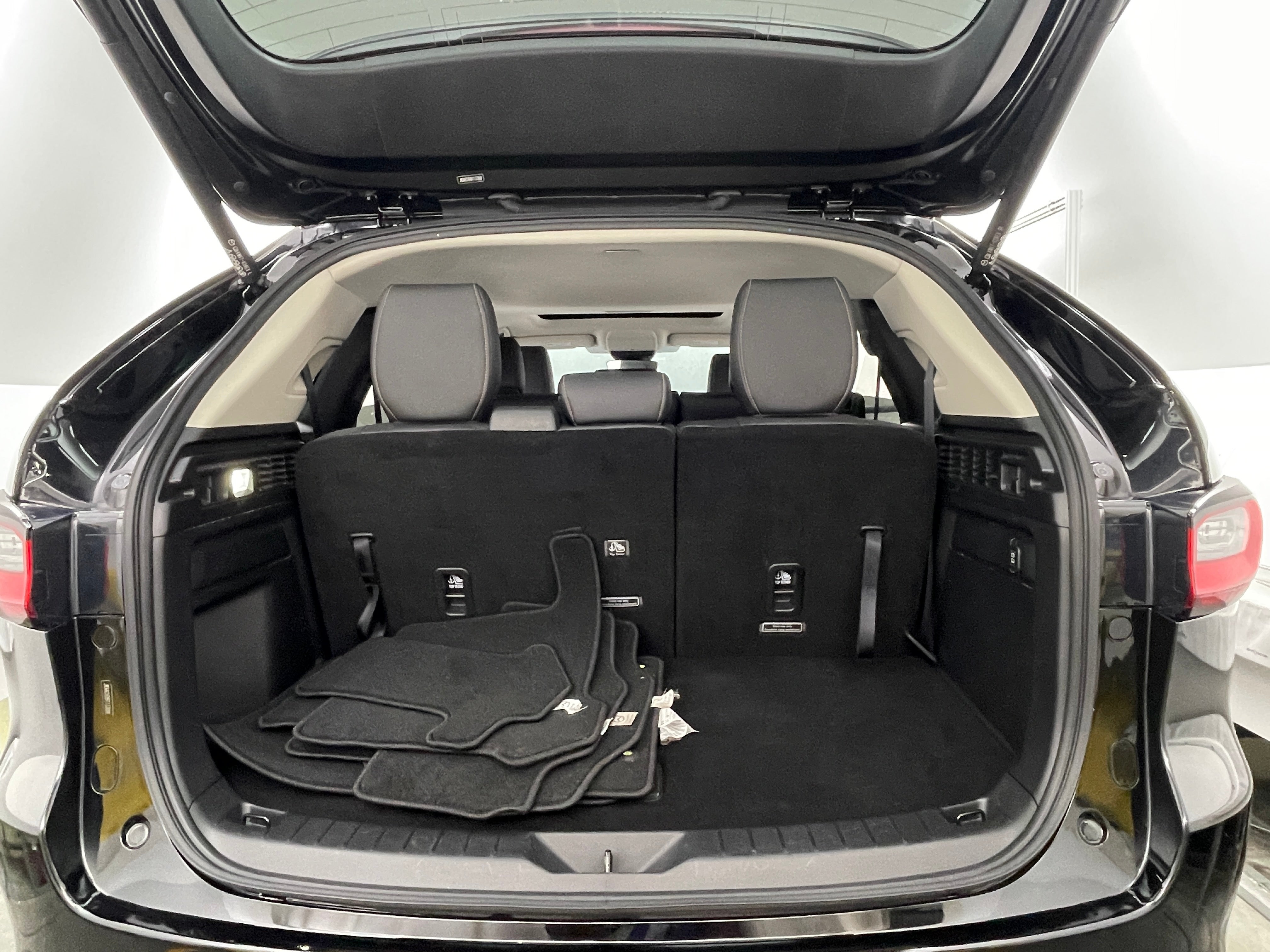 2024 Mazda CX-90 Preferred Plus 6