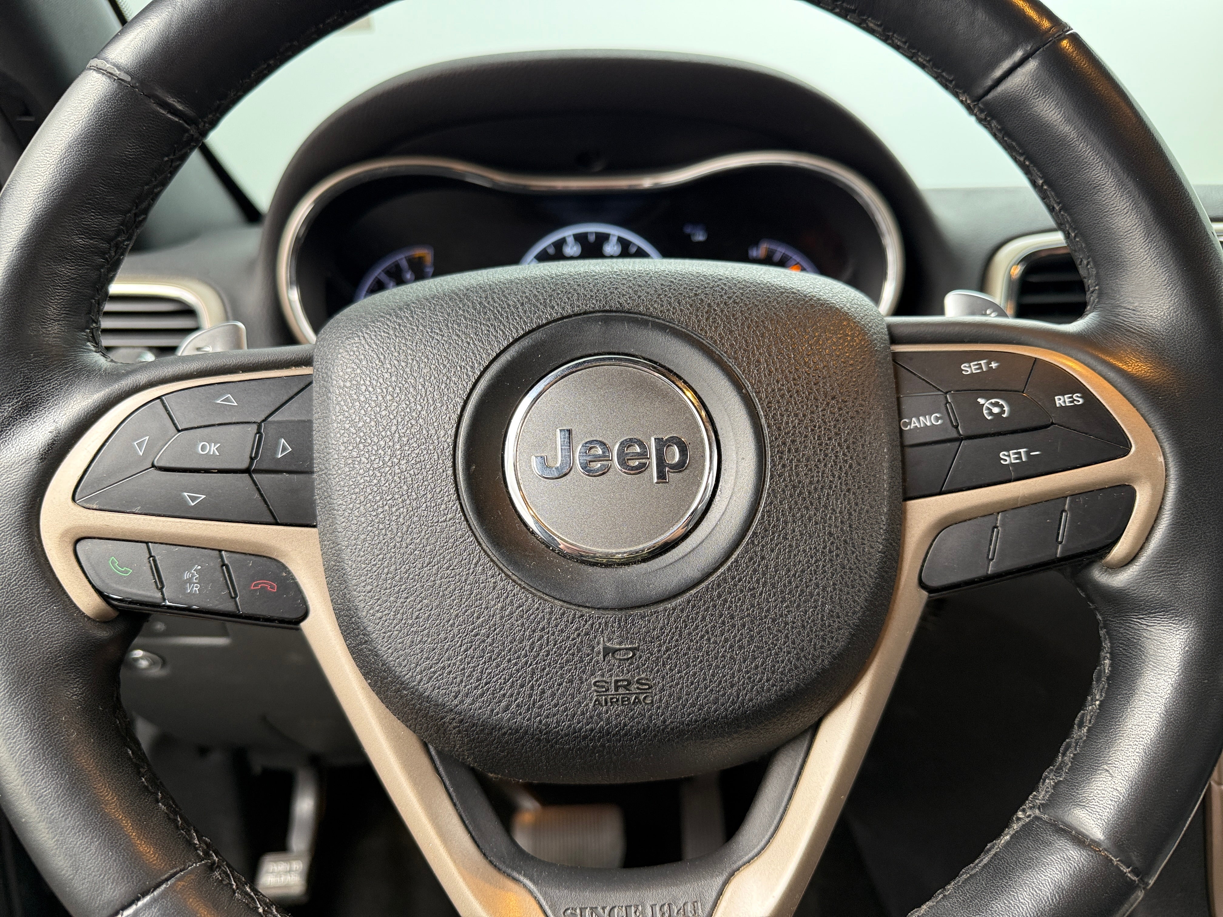 2015 Jeep Grand Cherokee Limited Edition 4