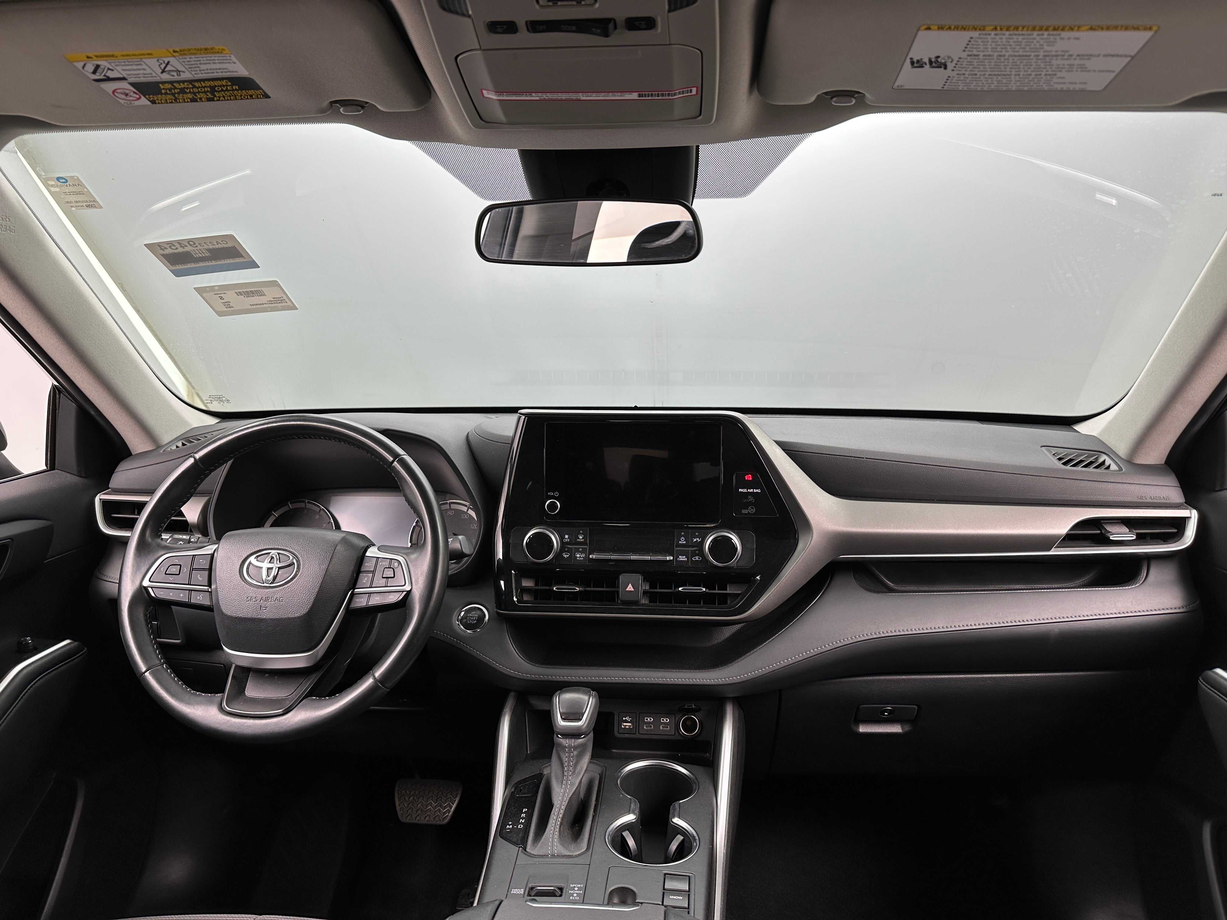 2023 Toyota Highlander LE 3