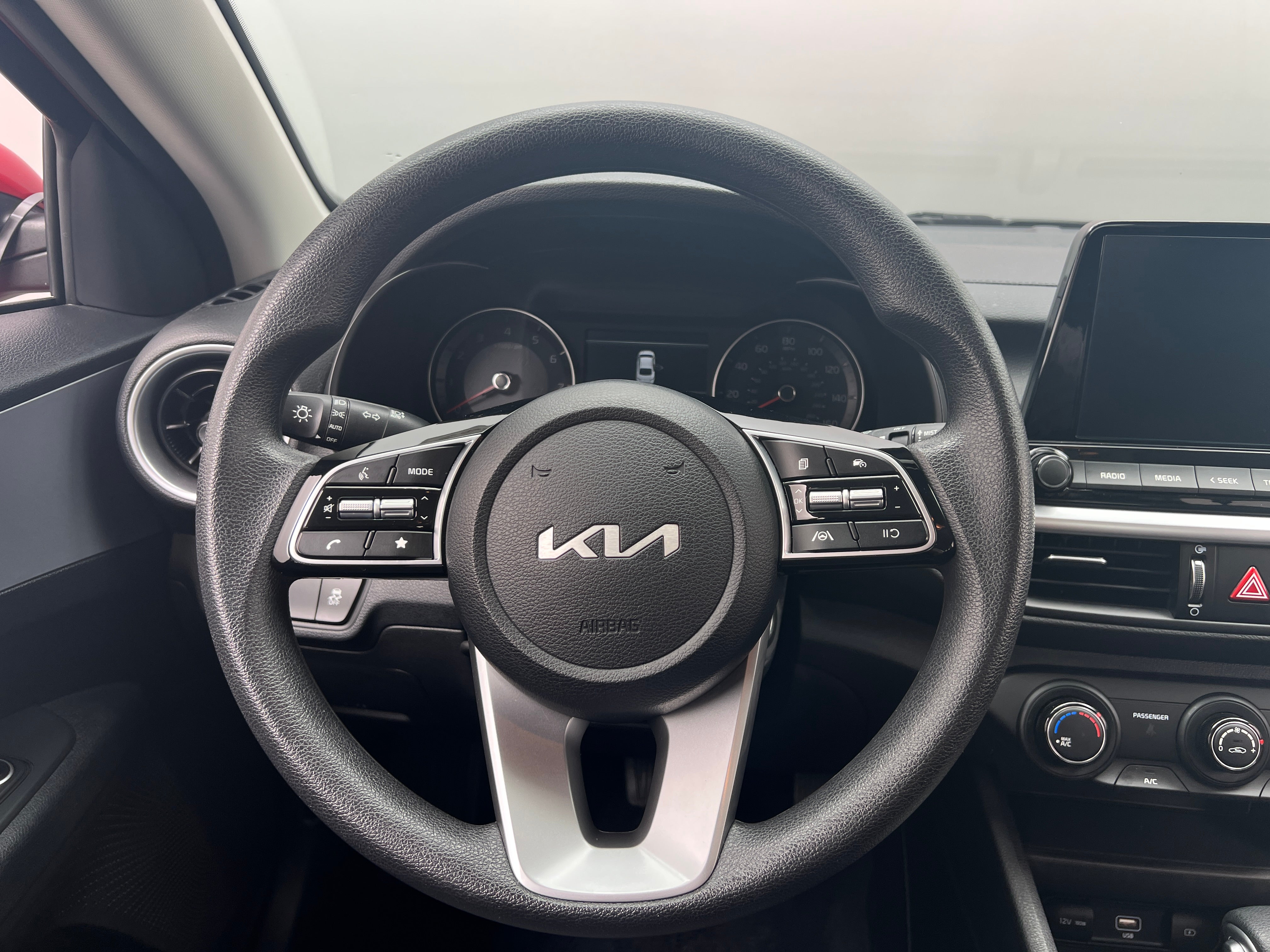 2024 Kia Forte LXS 5