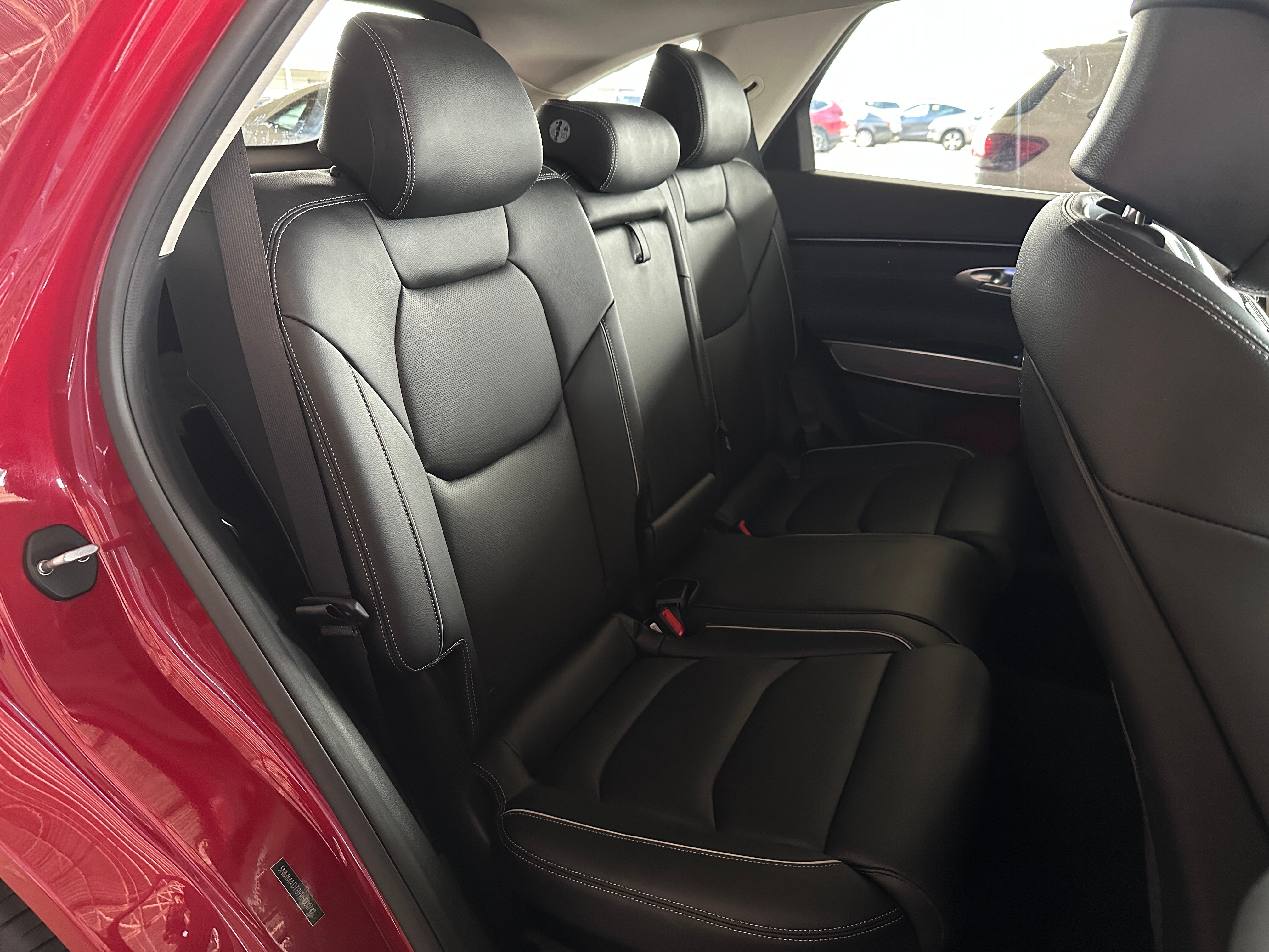 2024 Genesis GV70 Standard 5