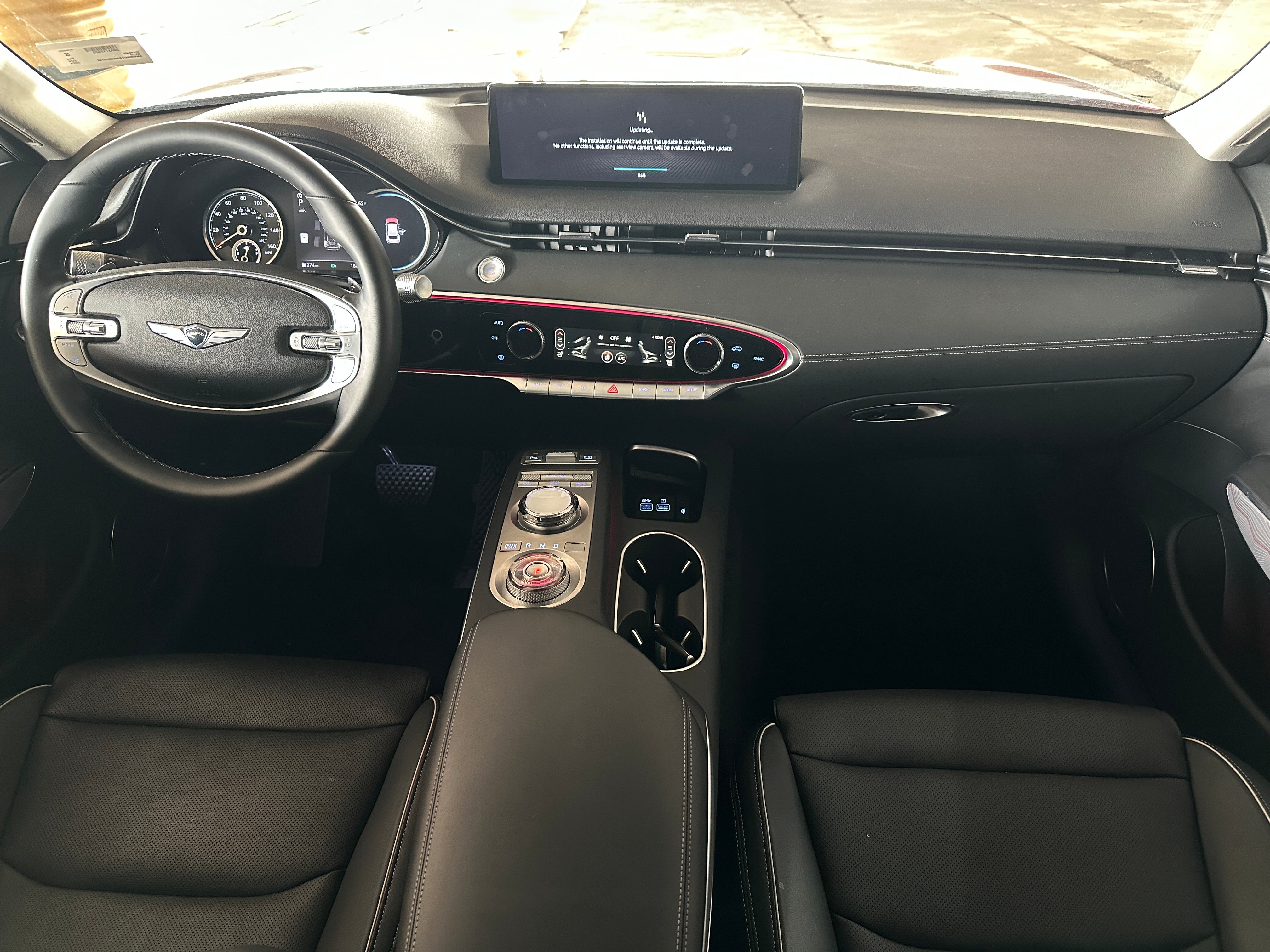 2024 Genesis GV70 Standard 2