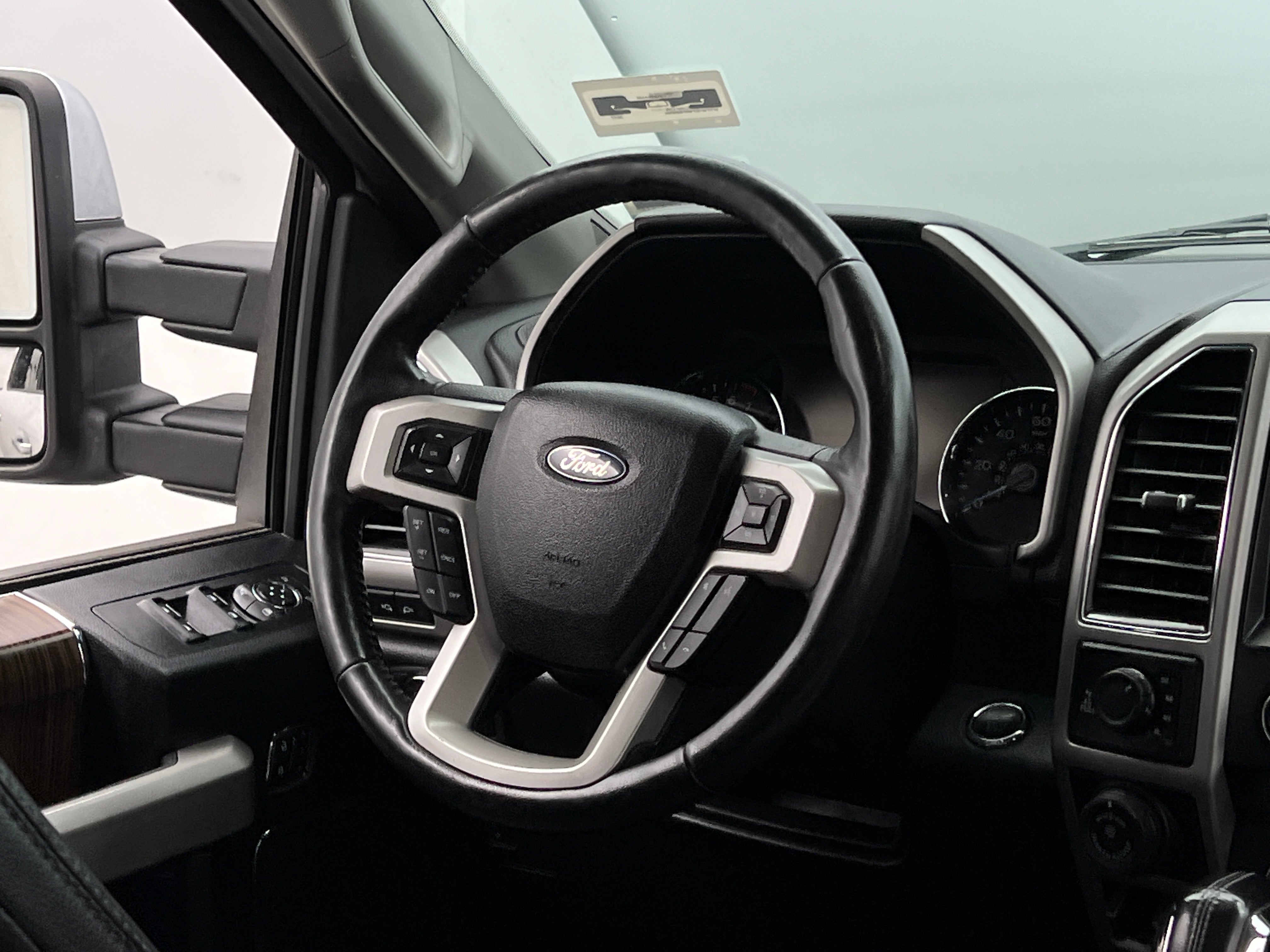 2017 Ford Econoline E-150 4