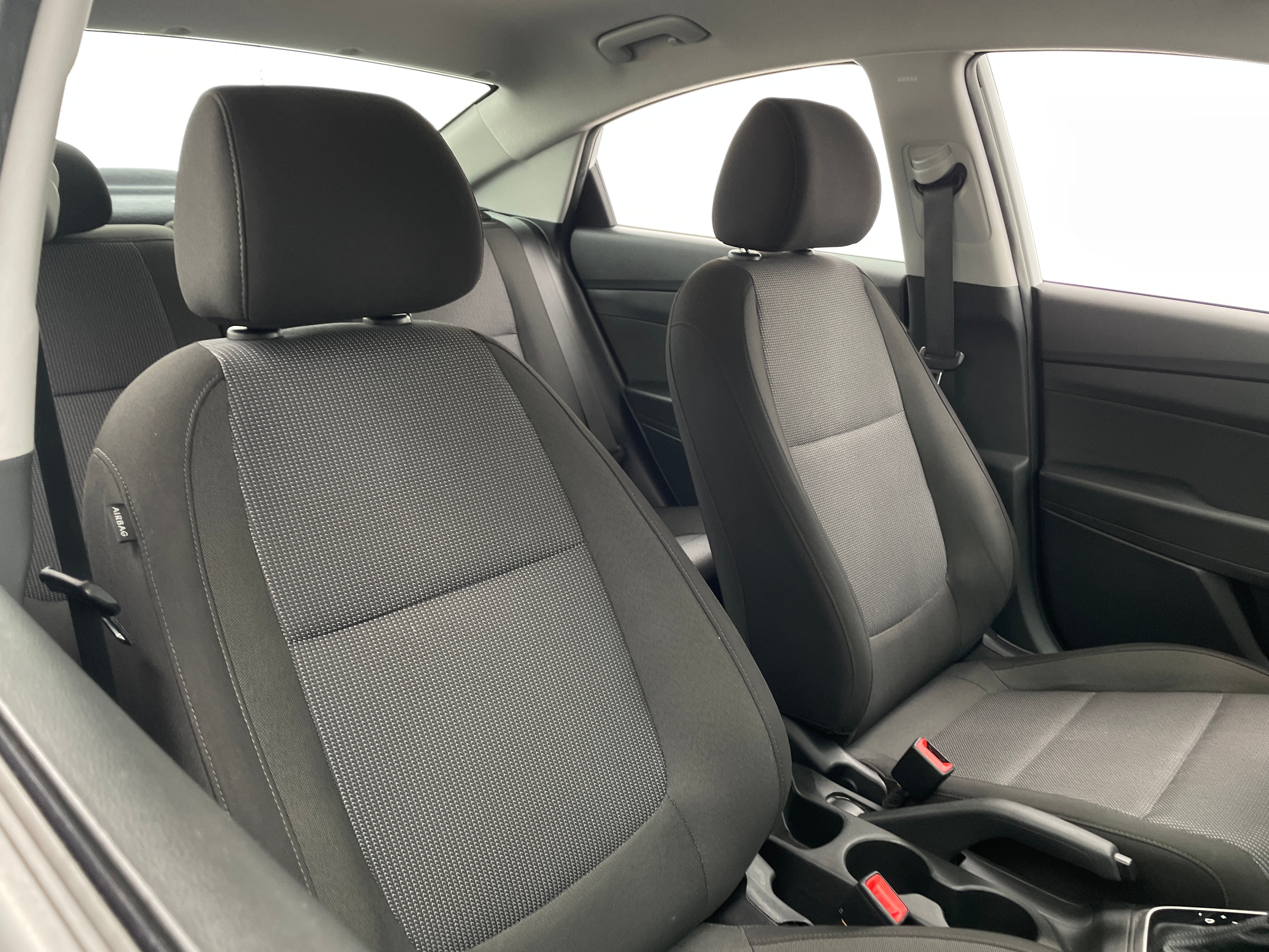 2022 Hyundai Accent SE 2
