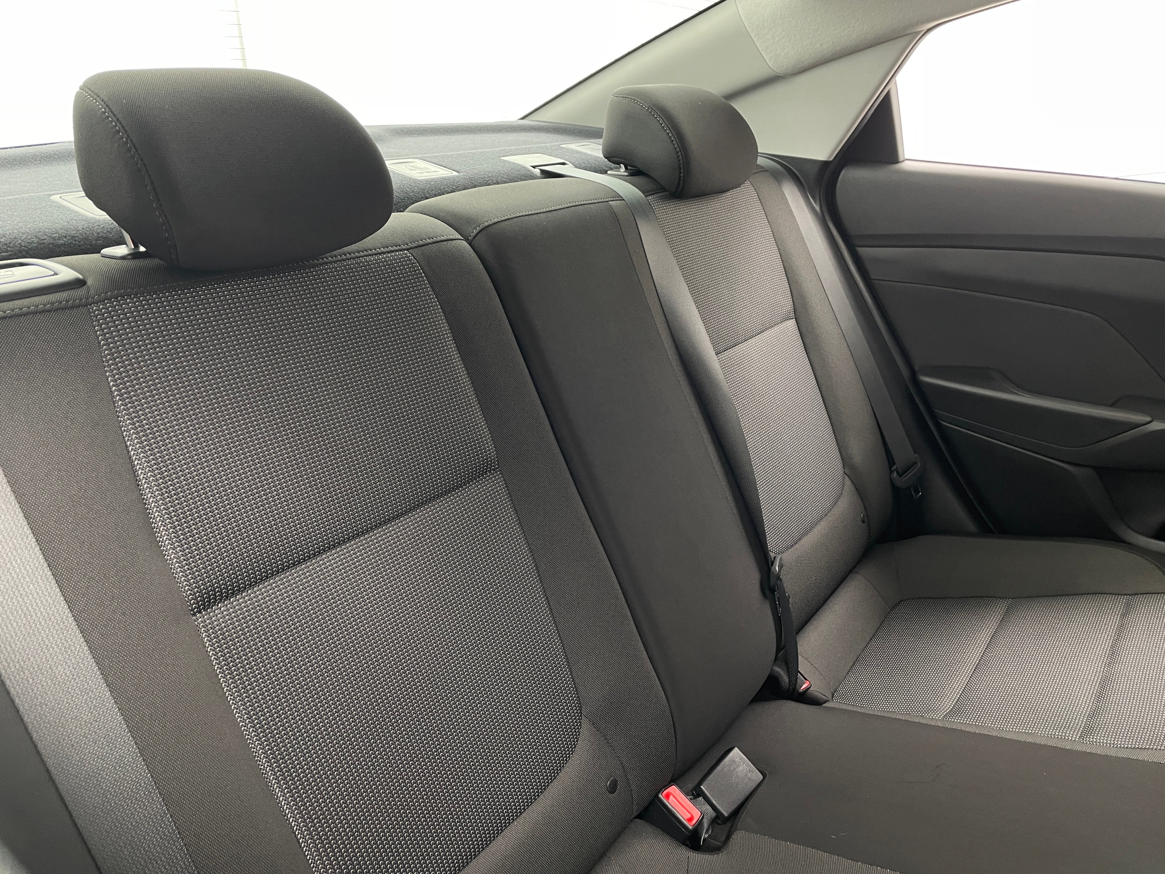 2022 Hyundai Accent SE 6