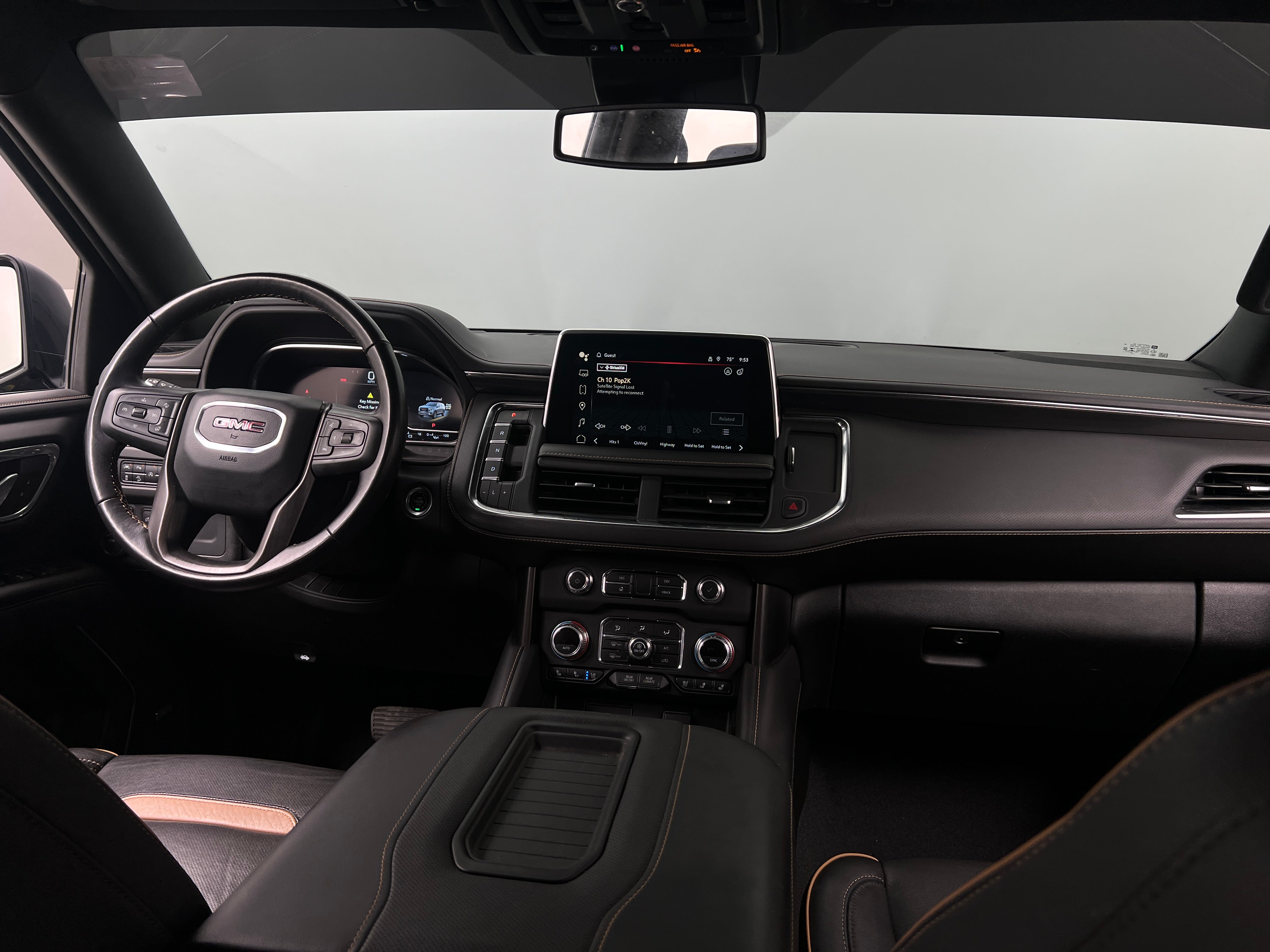 2023 GMC Yukon AT4 2