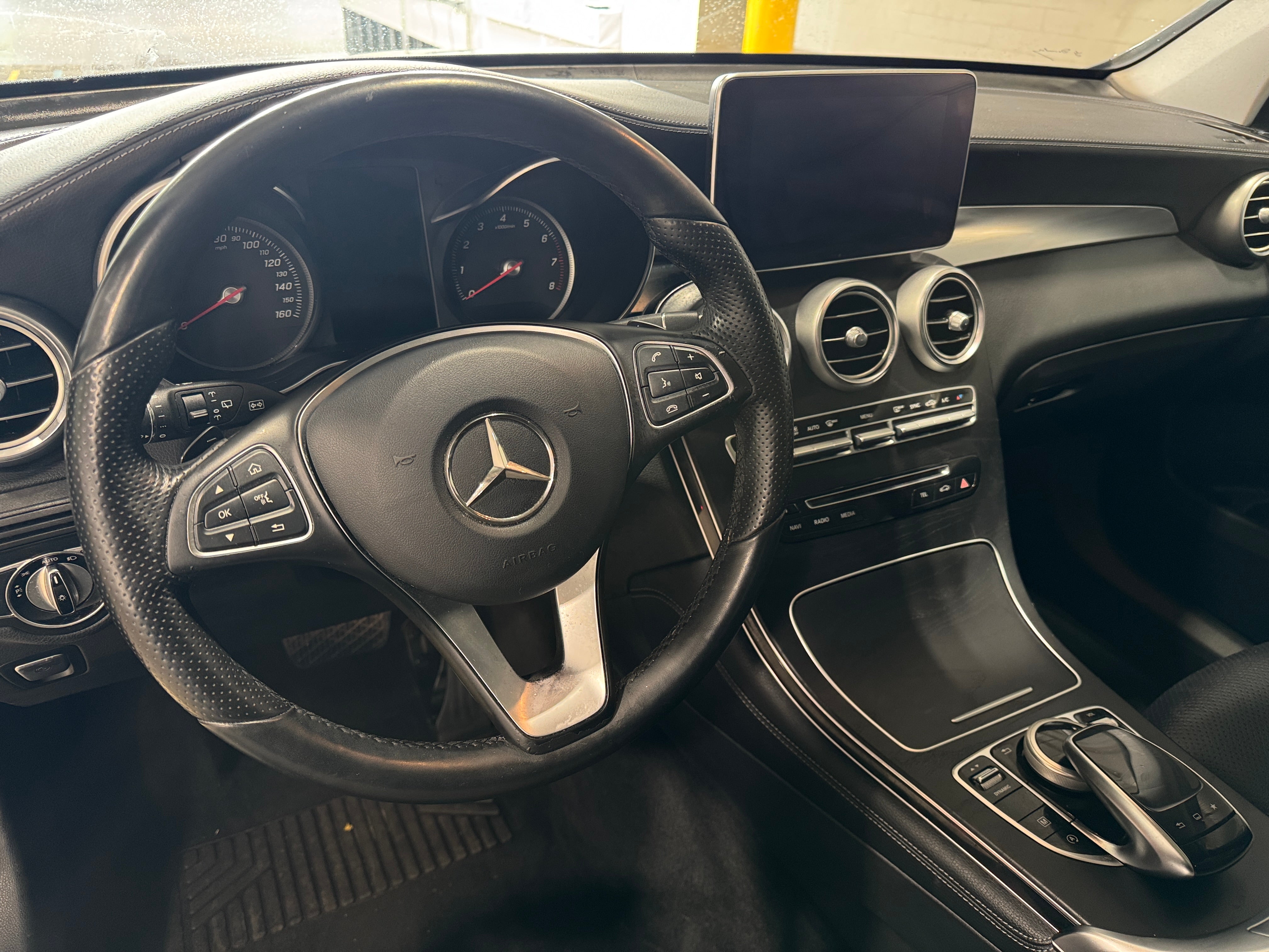 2016 Mercedes-Benz GLC 300 2