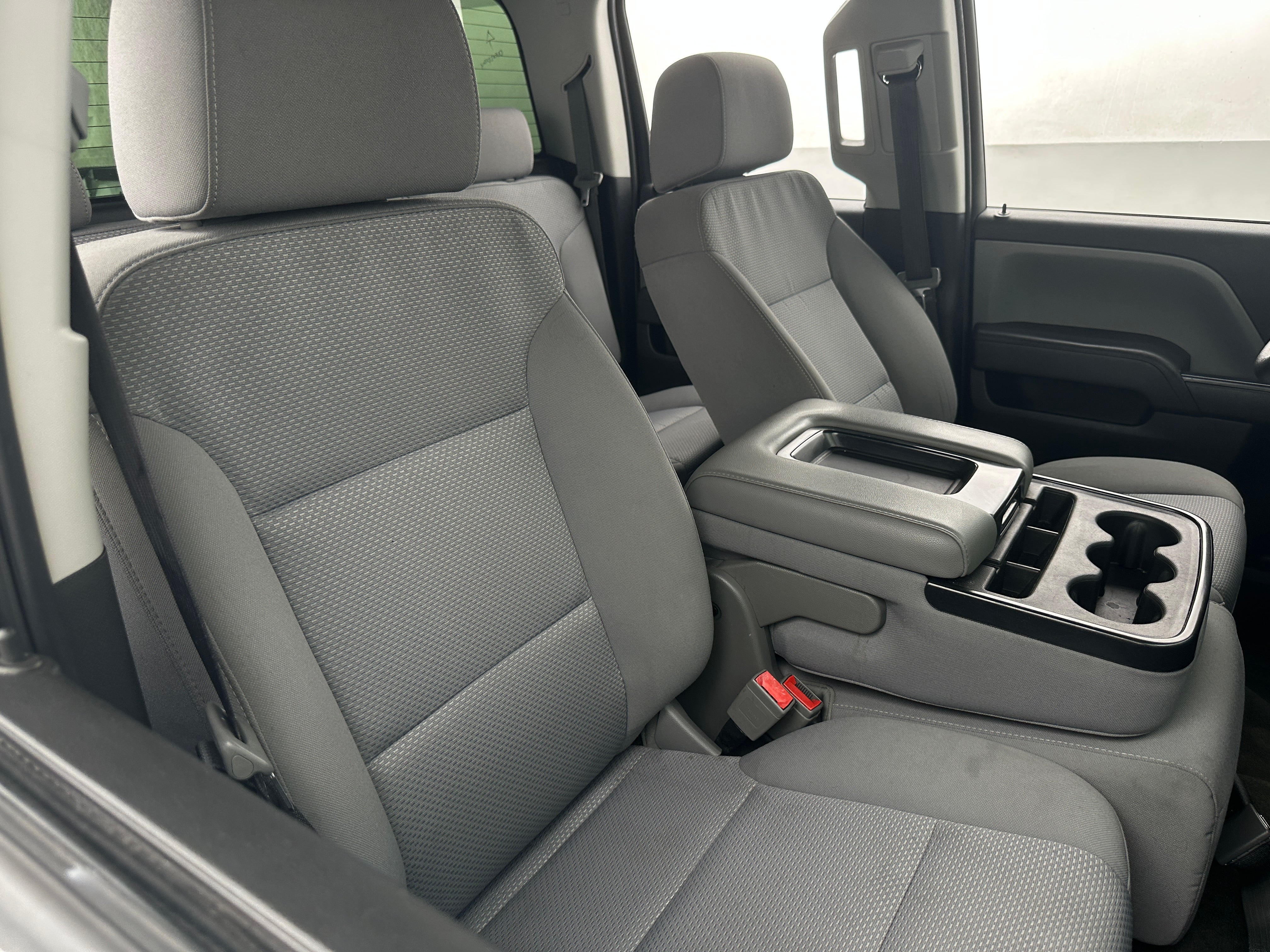 2018 Chevrolet Silverado 1500 Custom 2