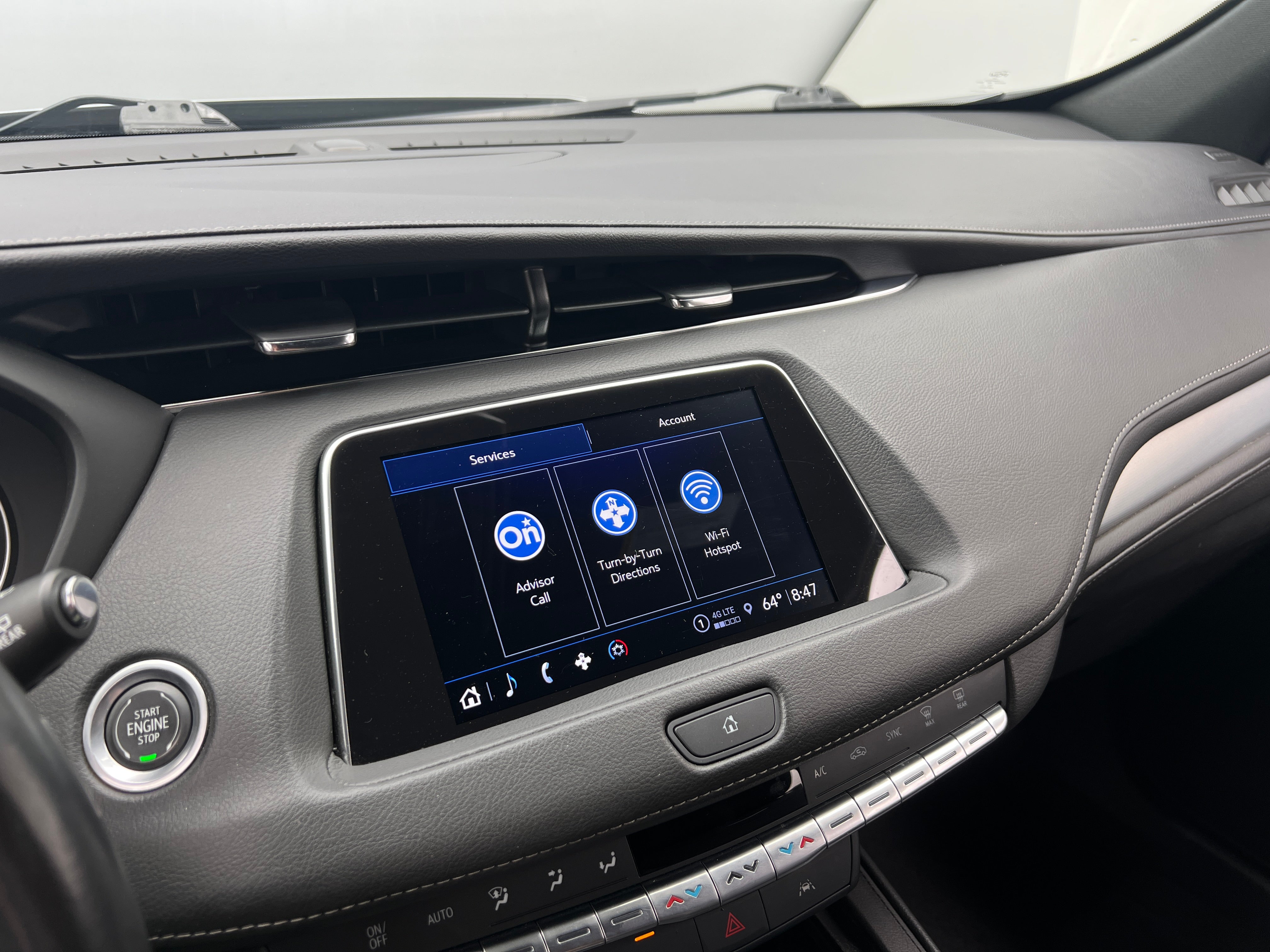 2023 Cadillac XT4 Premium Luxury 3