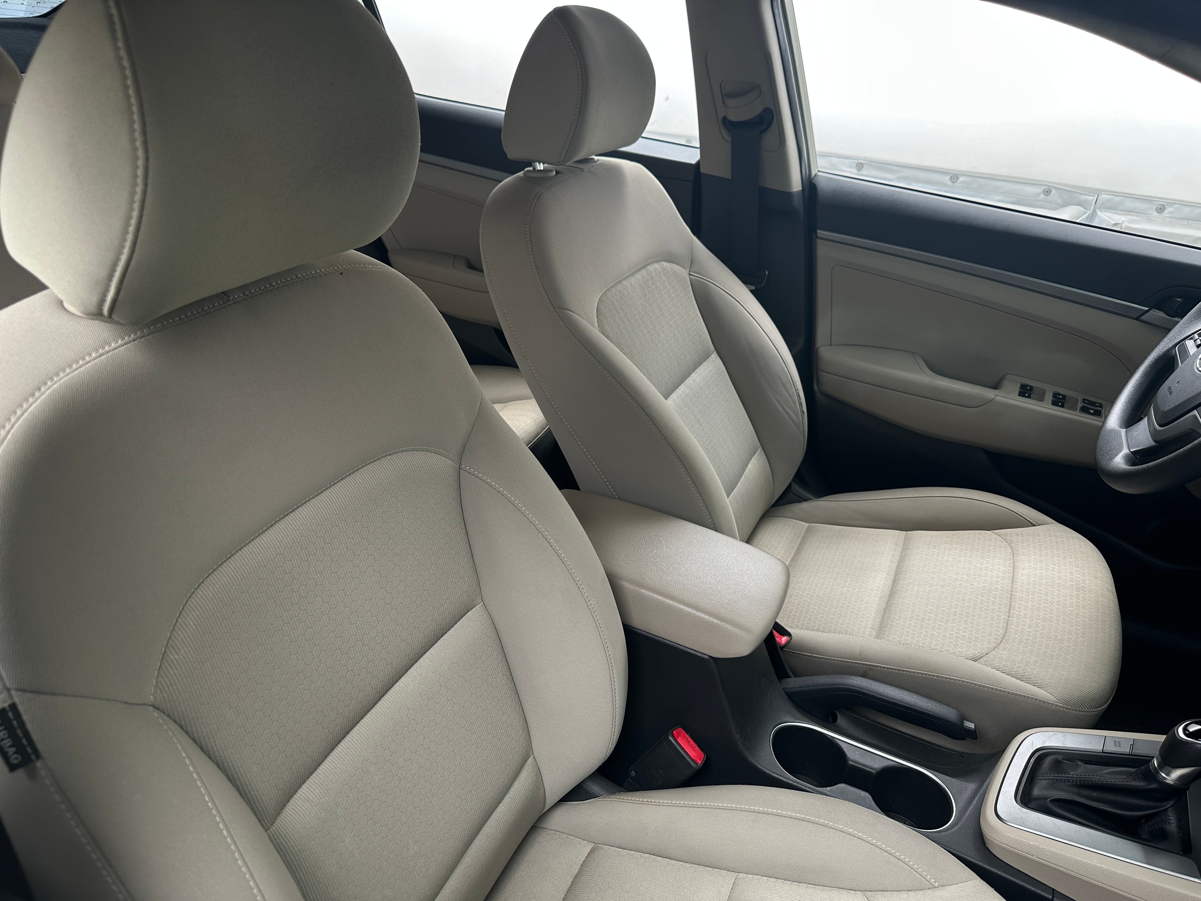 2017 Hyundai Elantra SE 2