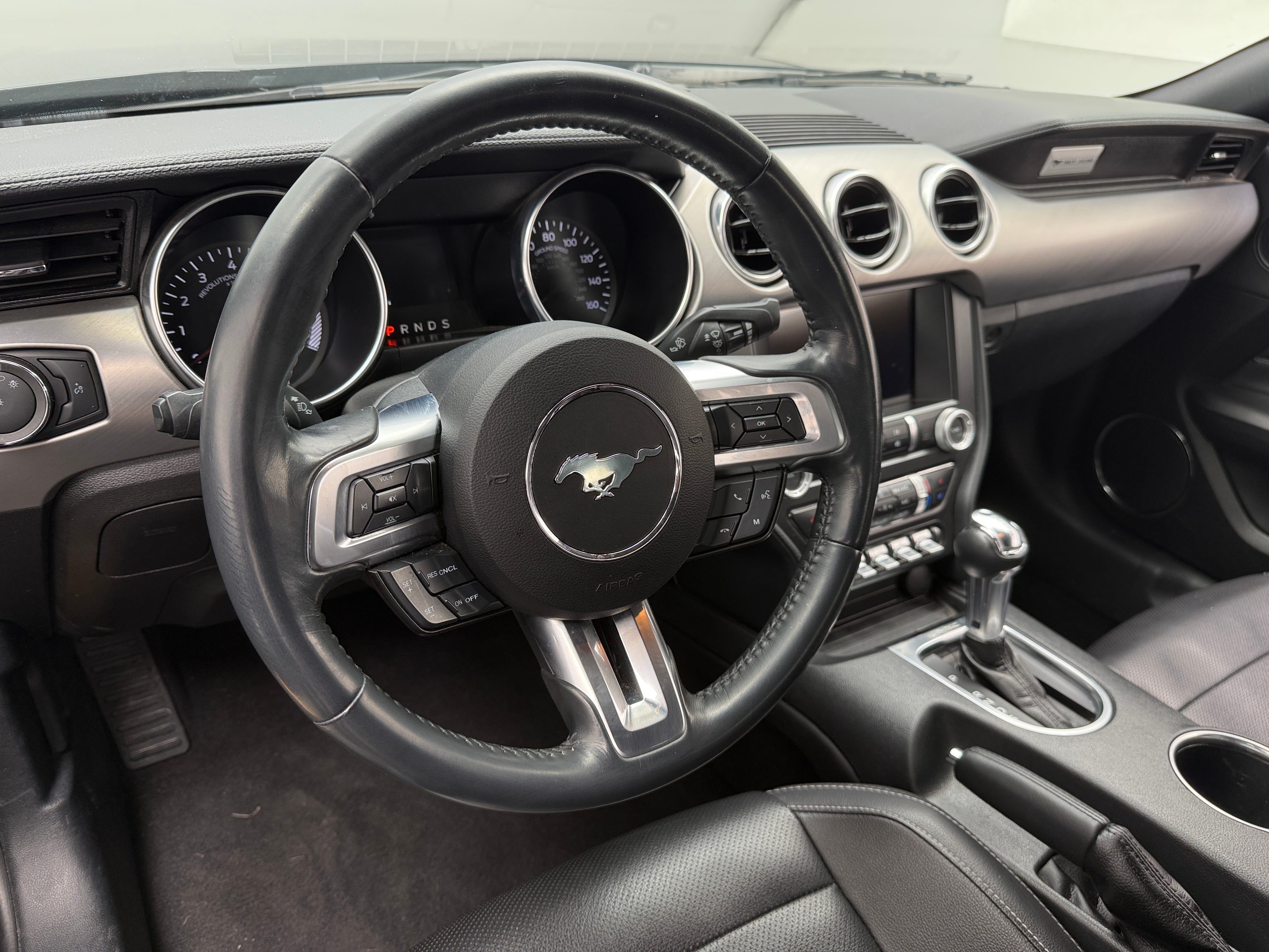2023 Ford Mustang  4