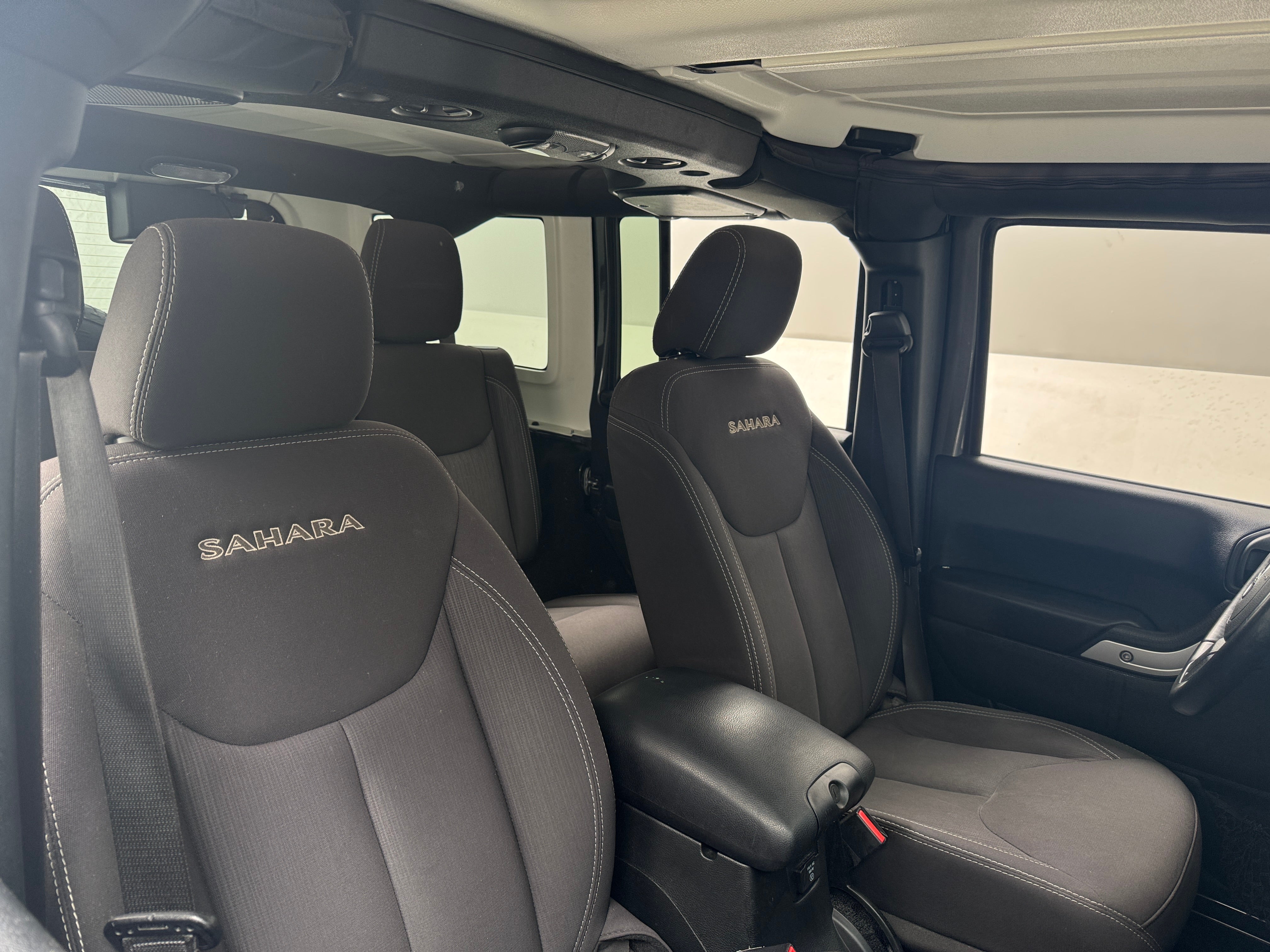 2017 Jeep Wrangler Unlimited Sahara 2
