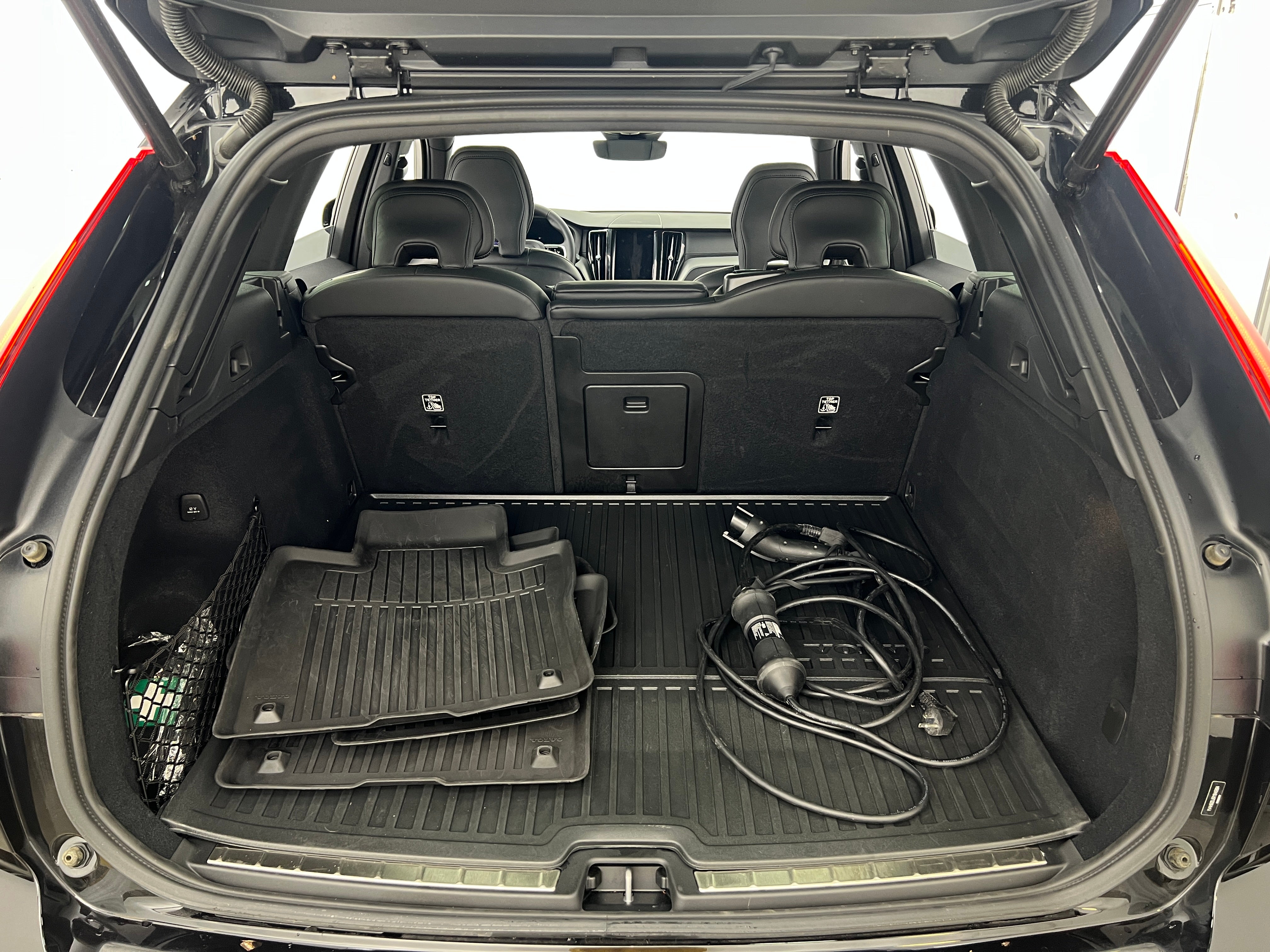 2024 Volvo XC60 Recharge Core 6