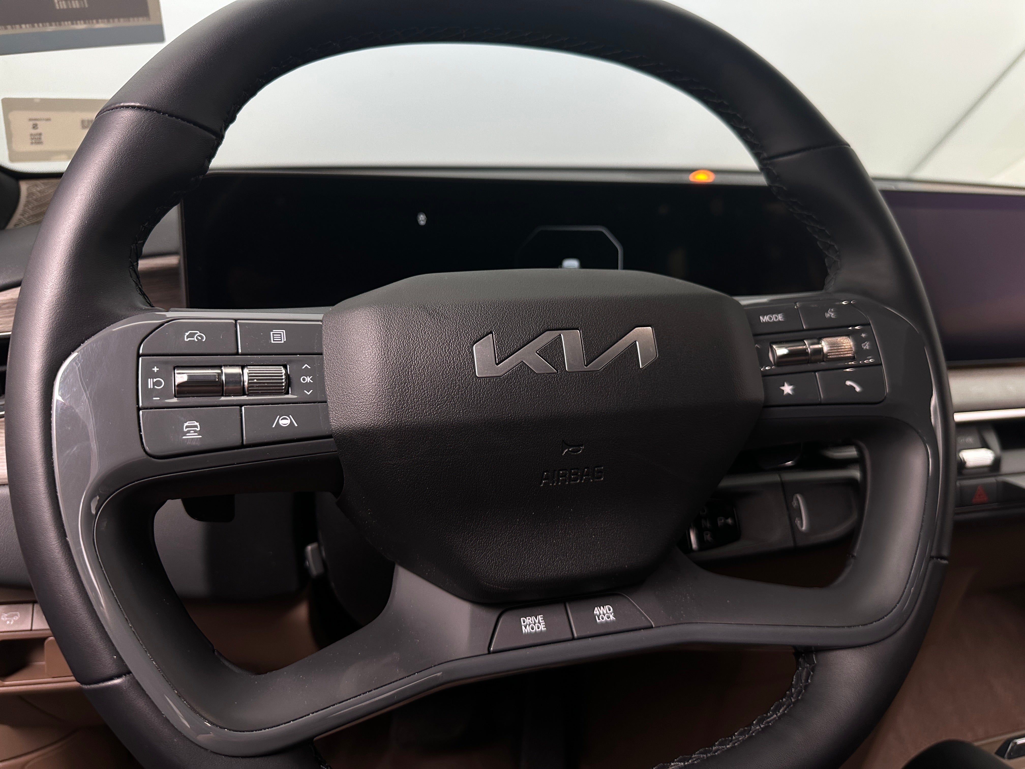 2024 Kia EV9 Land 4