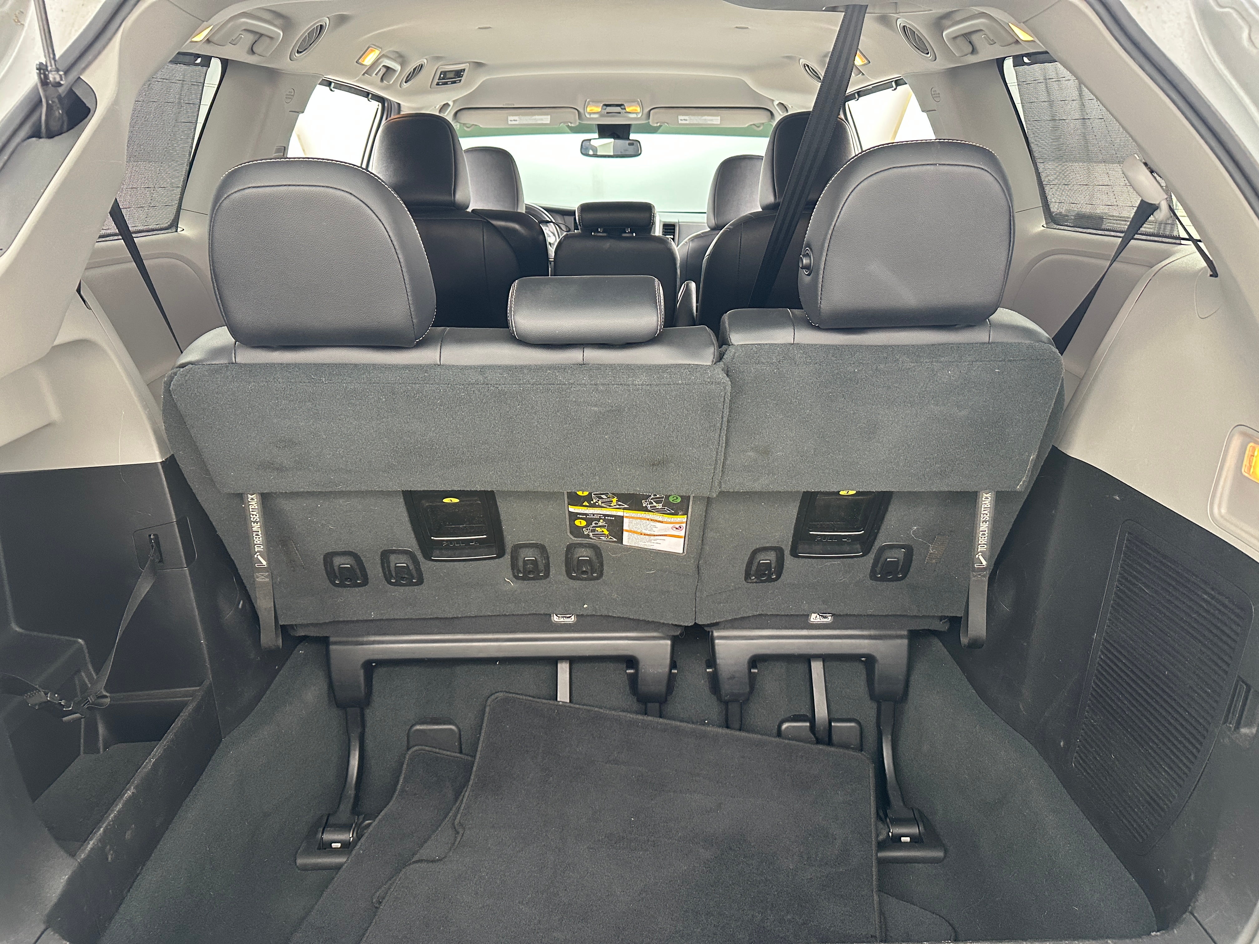 2019 Toyota Sienna SE 6