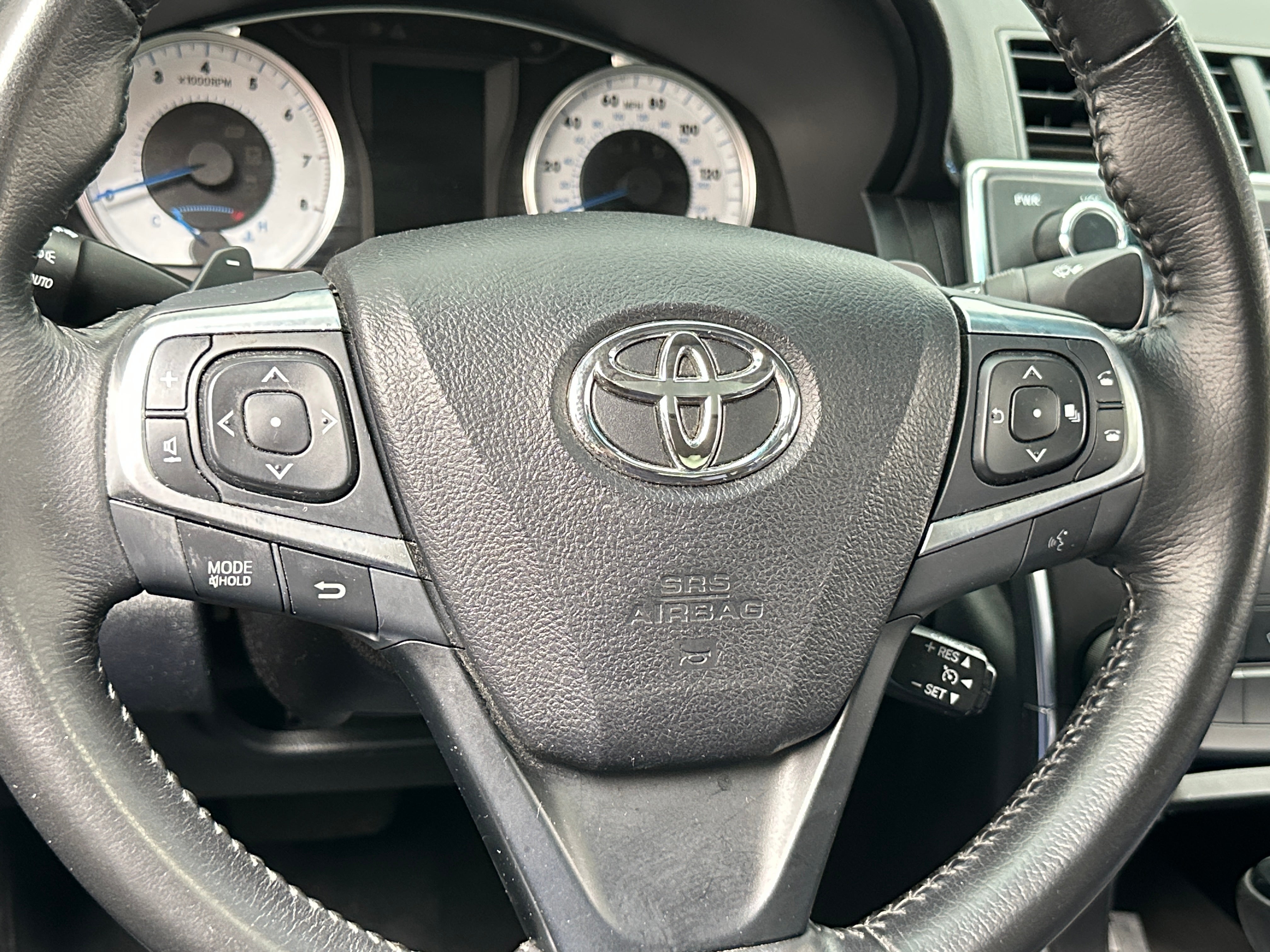 2016 Toyota Camry SE 5