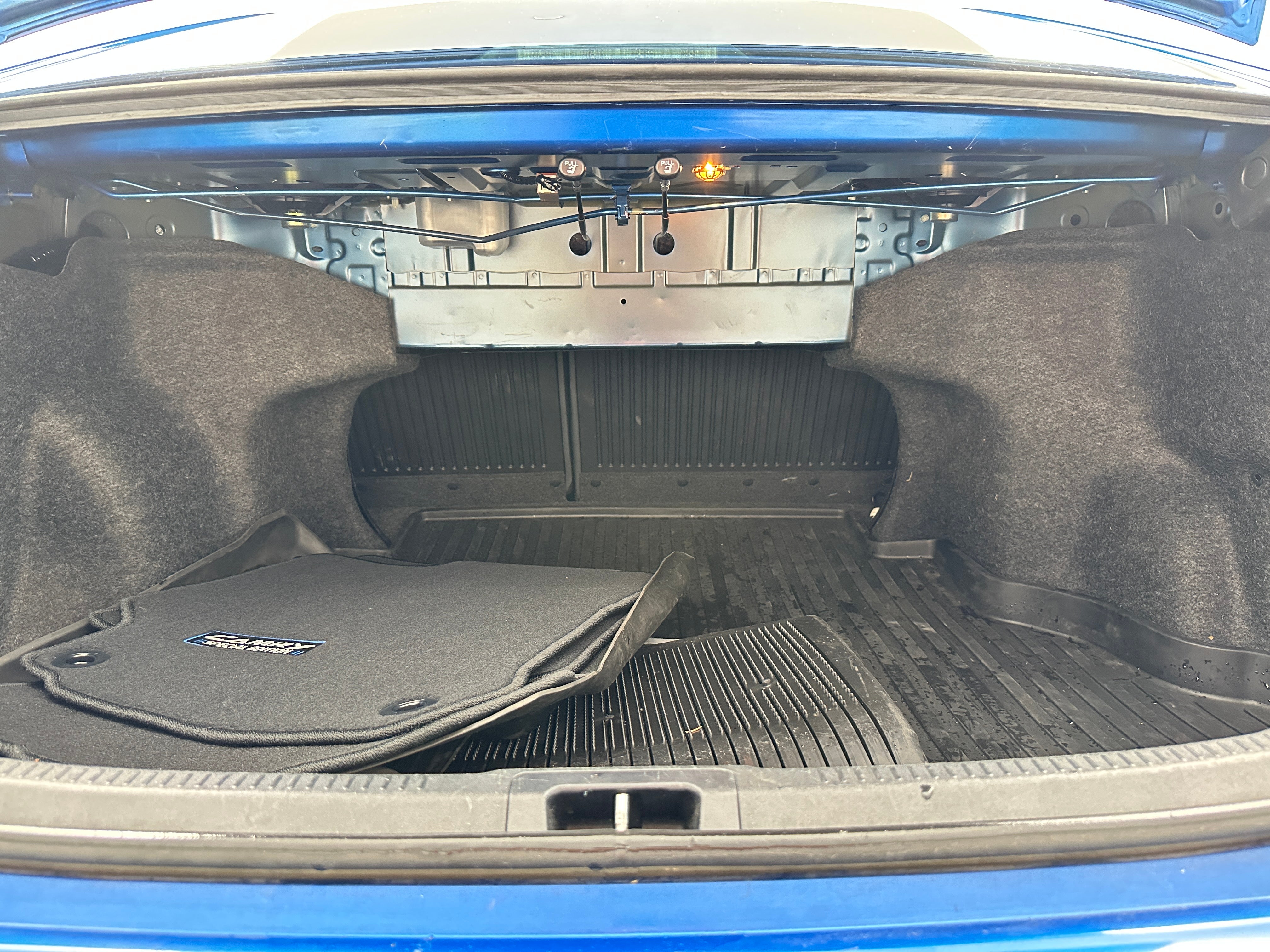 2016 Toyota Camry SE 7