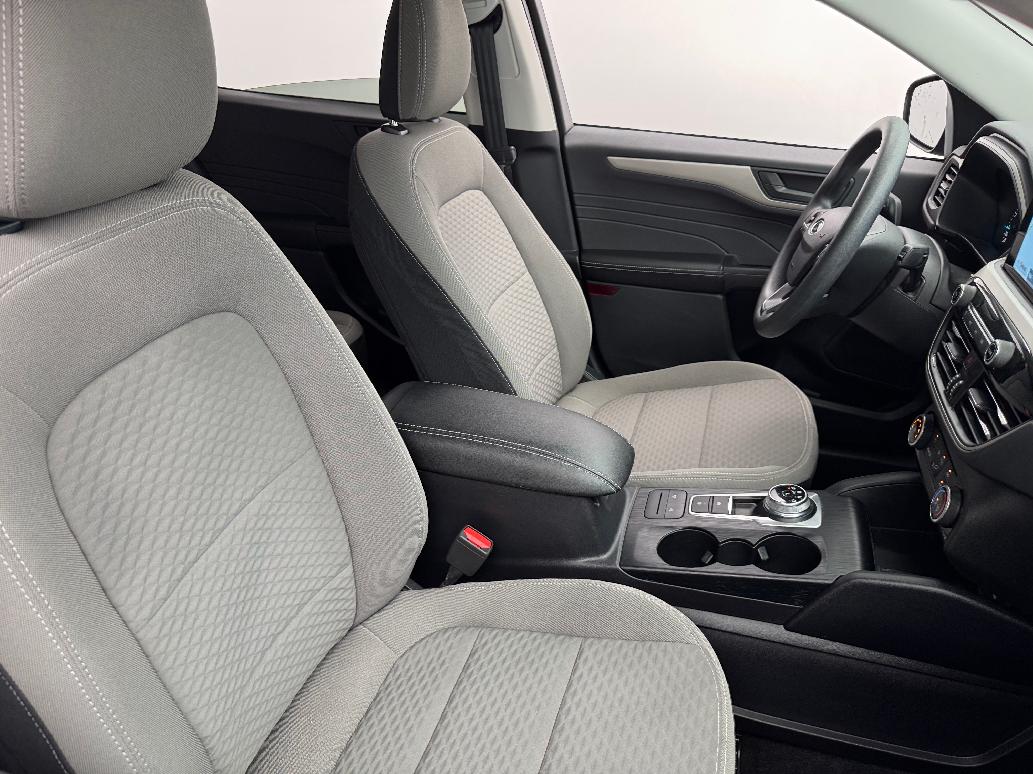 2022 Ford Escape SE 2