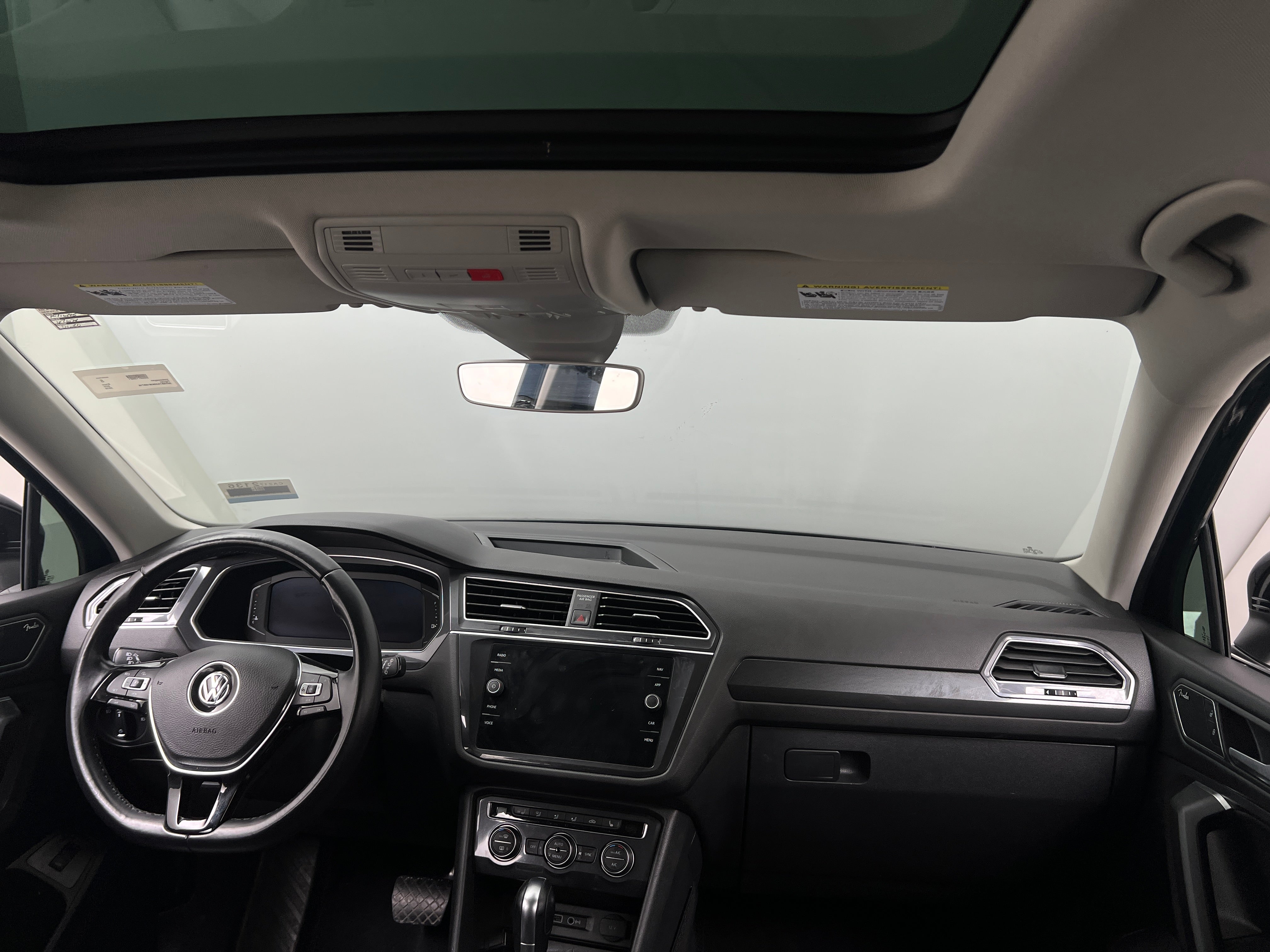 2019 Volkswagen Tiguan SEL 2