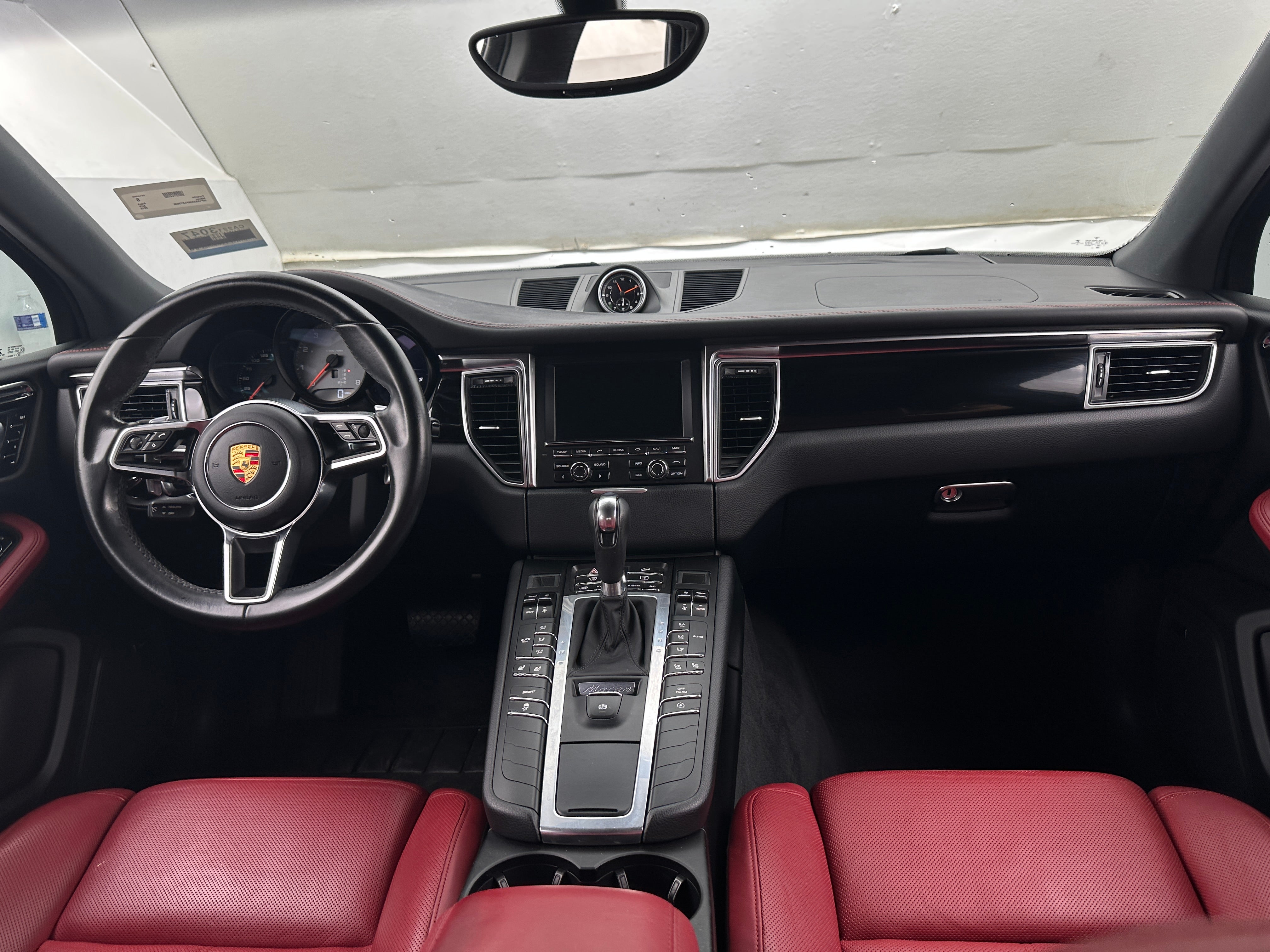 2015 Porsche Macan S 2