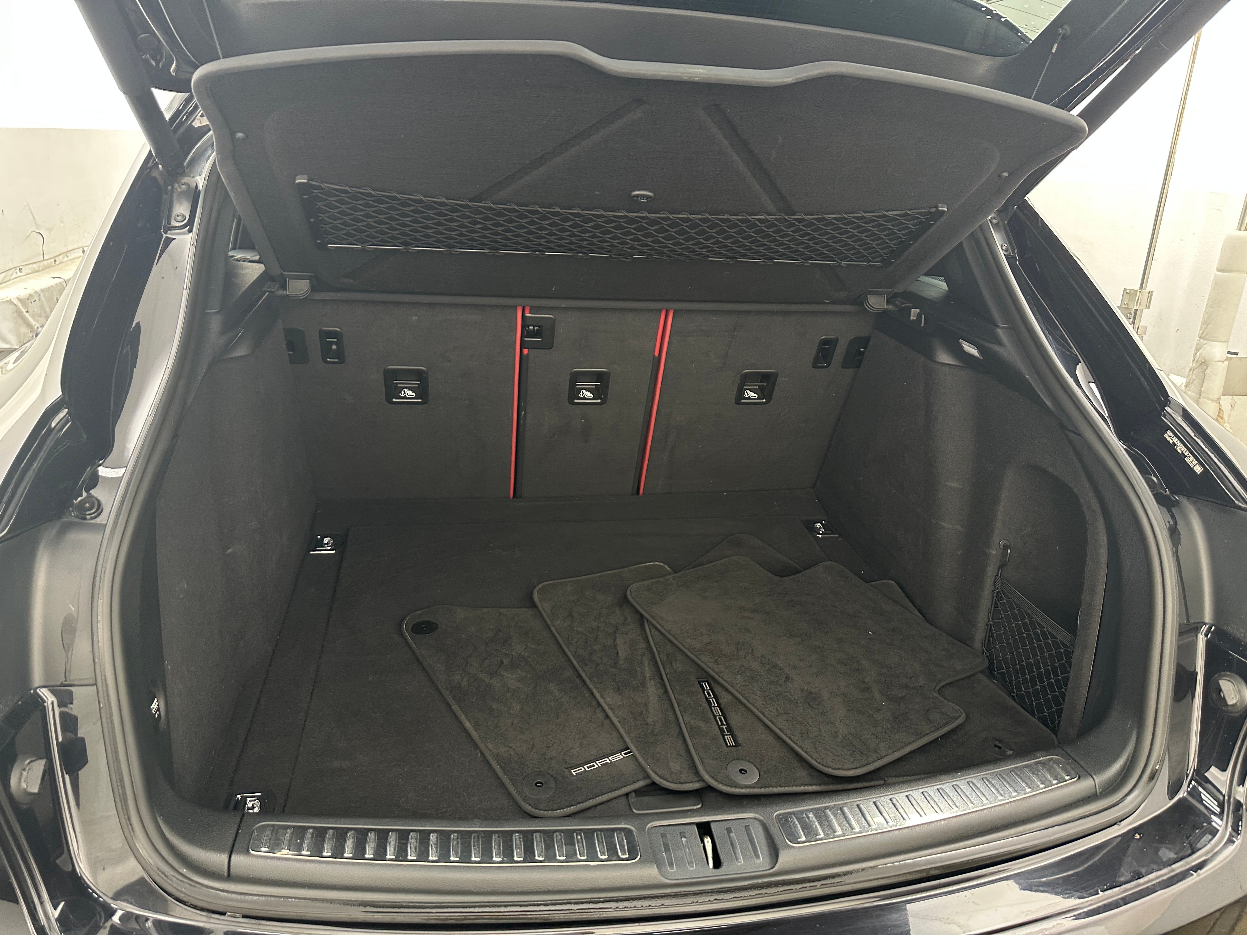 2015 Porsche Macan S 6